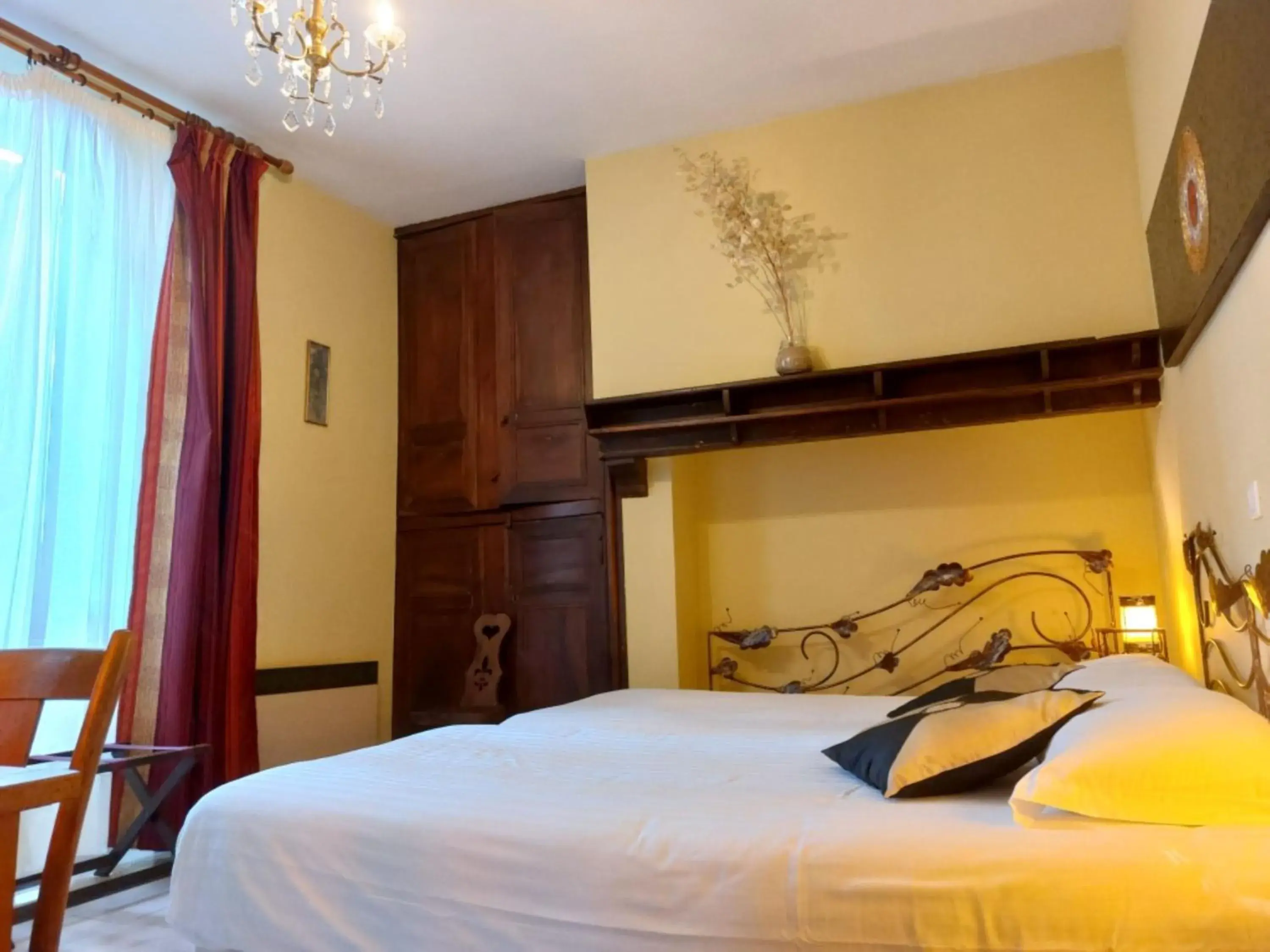 Twin Room - single occupancy in Dolwin Twin Room - single occupancy in Dolwin