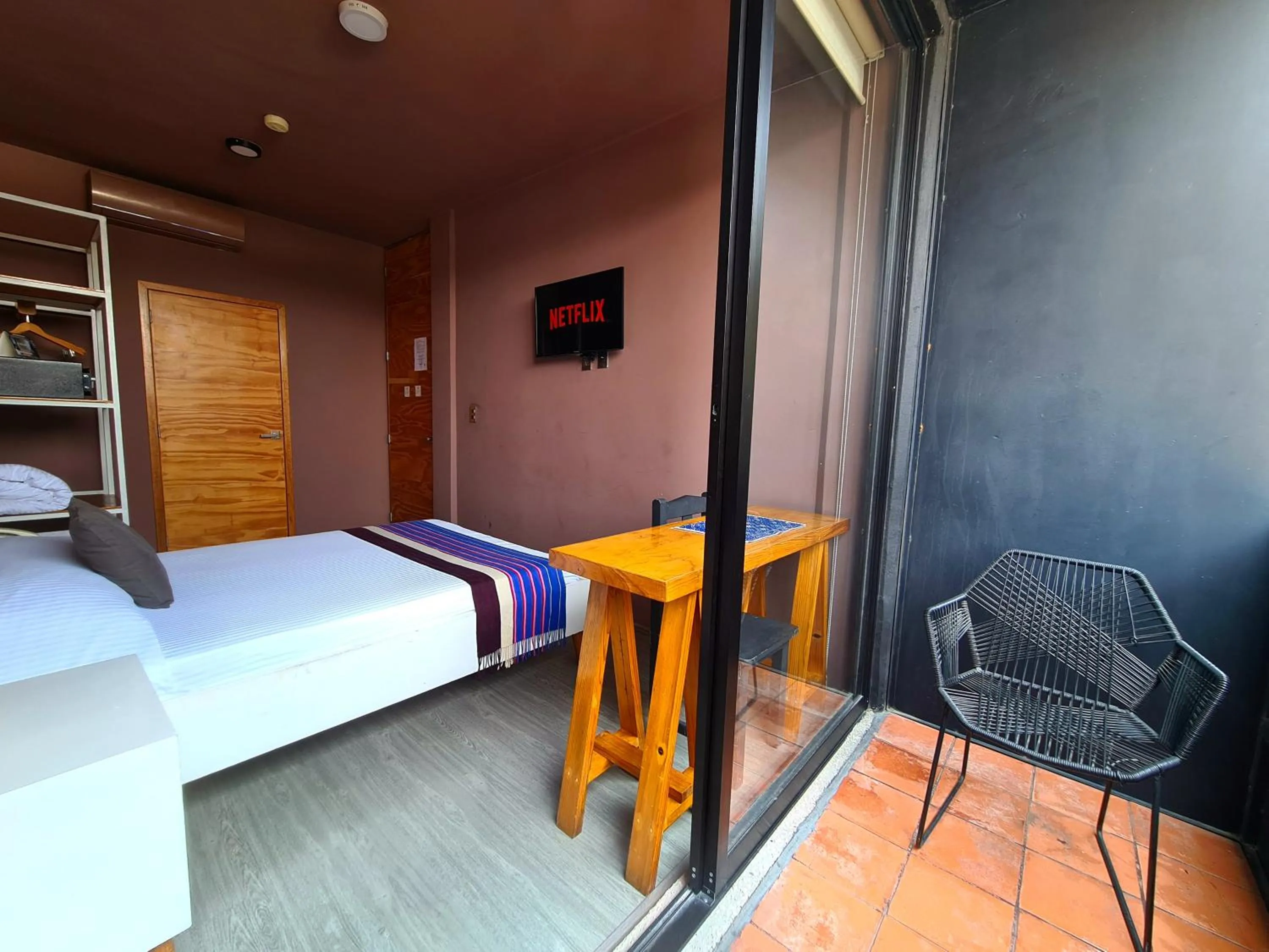 Balcony/Terrace, Bed in Hotel Momotus Tuxtla - Desayuno opcional