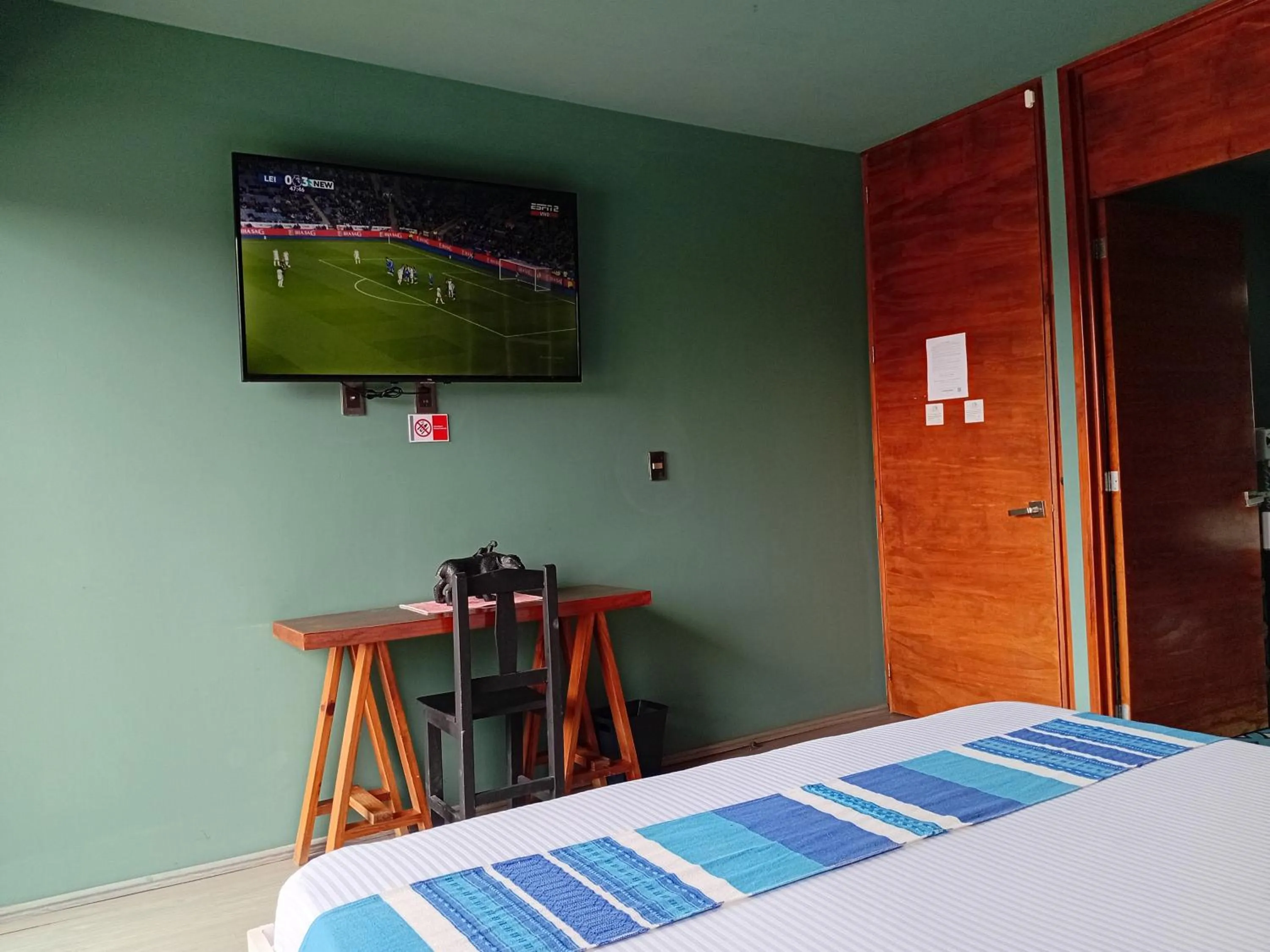 TV and multimedia, Bed in Hotel Momotus Tuxtla - Desayuno opcional