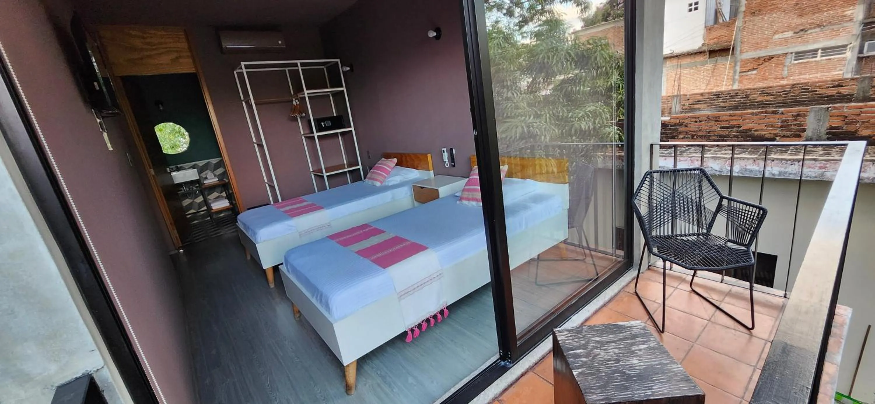 Balcony/Terrace, Bed in Hotel Momotus Tuxtla, en el centro - Acceso autónomo