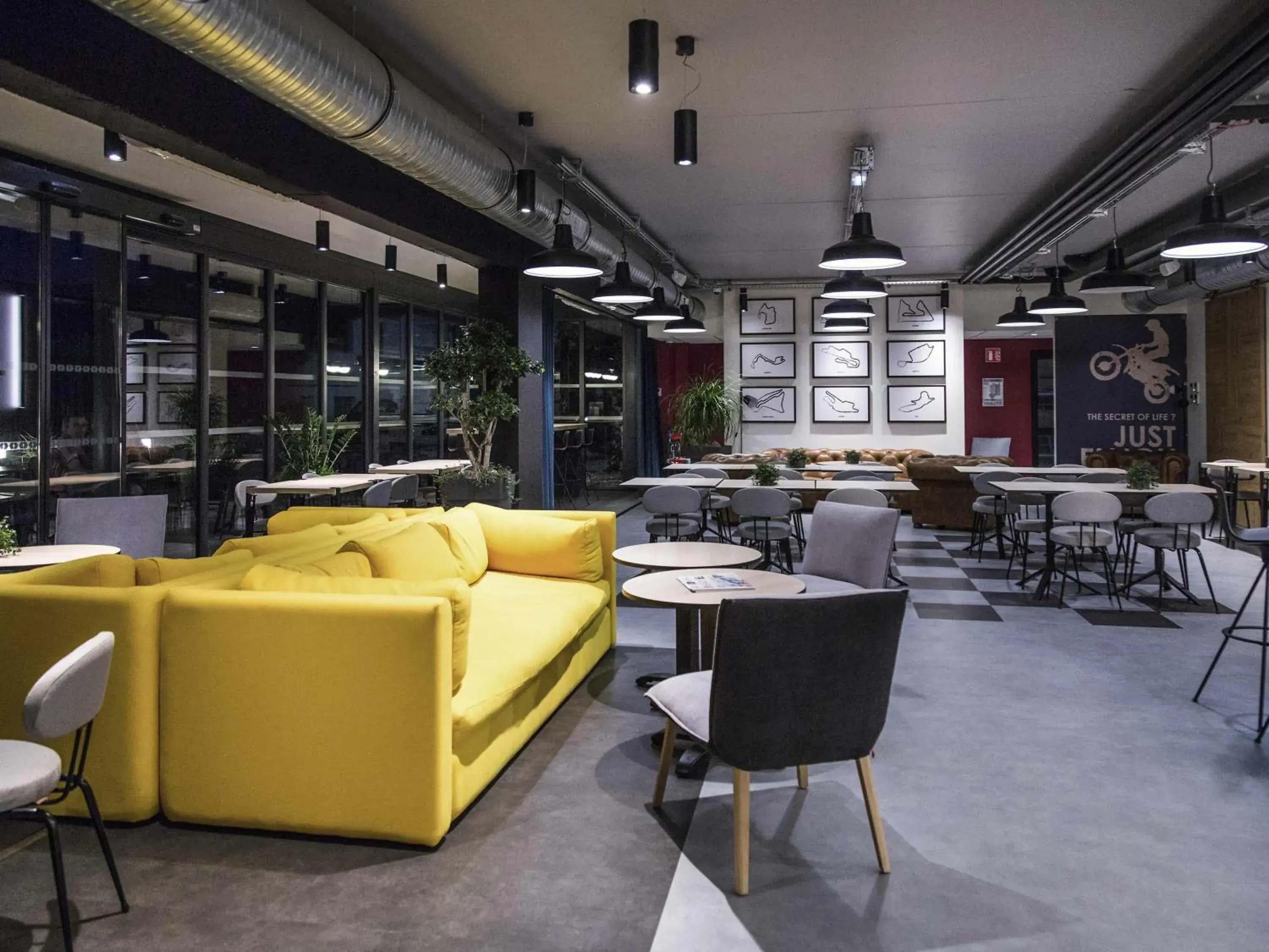 Restaurant/places to eat in ibis Styles Bâle-Mulhouse Aéroport Restaurant/places to eat in ibis Styles Bâle-Mulhouse Aéroport