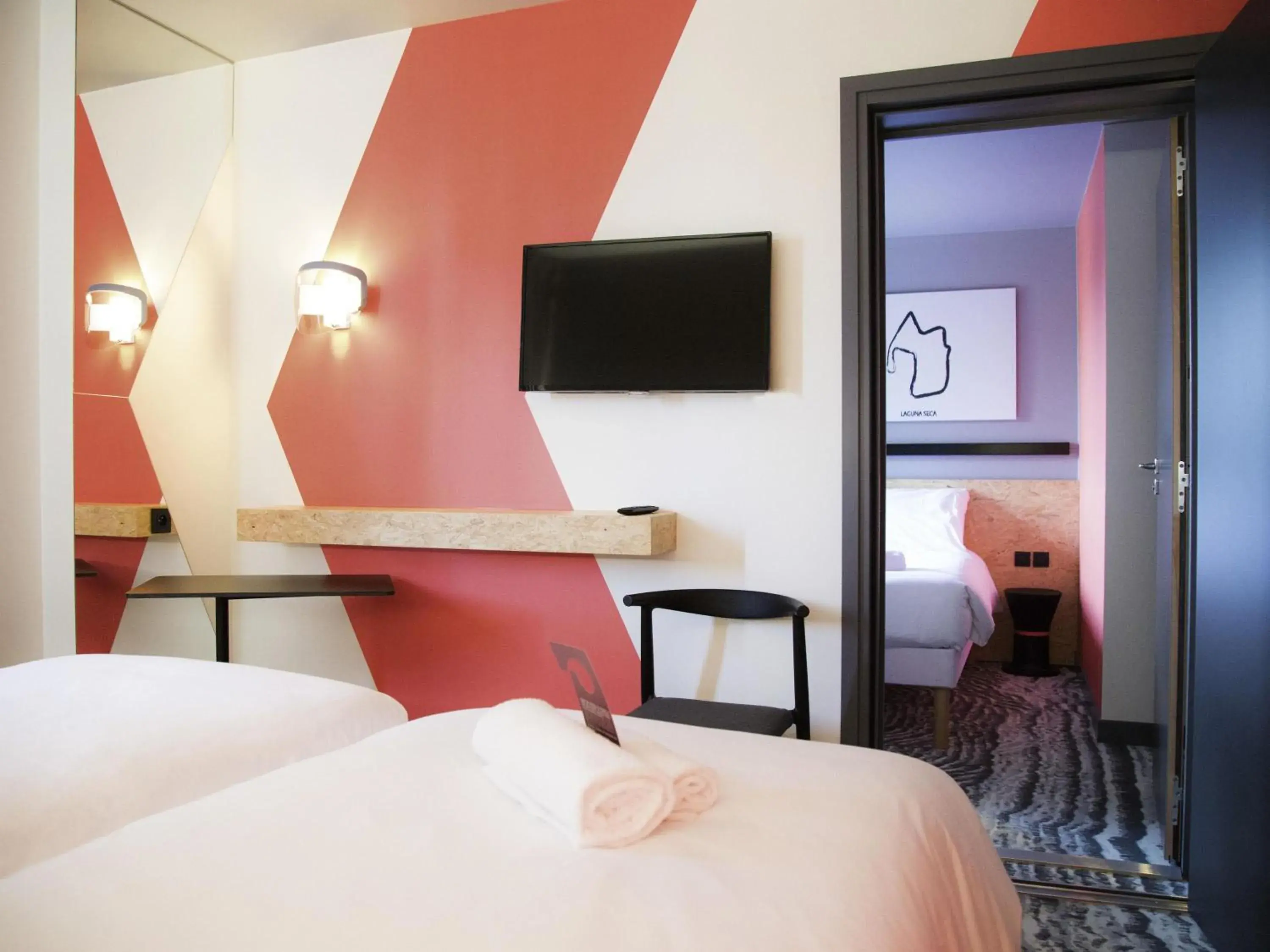 Bedroom, Bed in ibis Styles Bâle-Mulhouse Aéroport Bedroom, Bed in ibis Styles Bâle-Mulhouse Aéroport