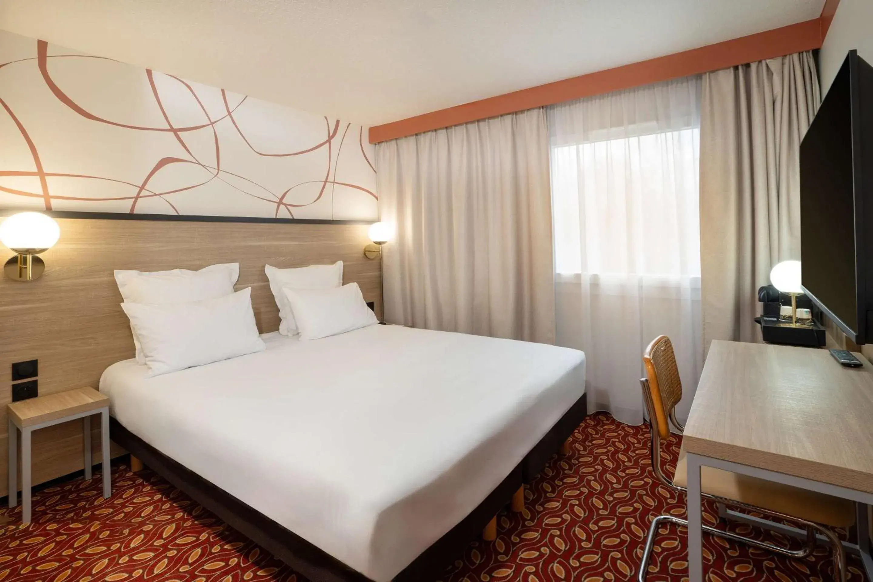 Bedroom, Bed in Sure Hotel by Best Western Caen Memorial Bedroom, Bed in Sure Hotel by Best Western Caen Memorial