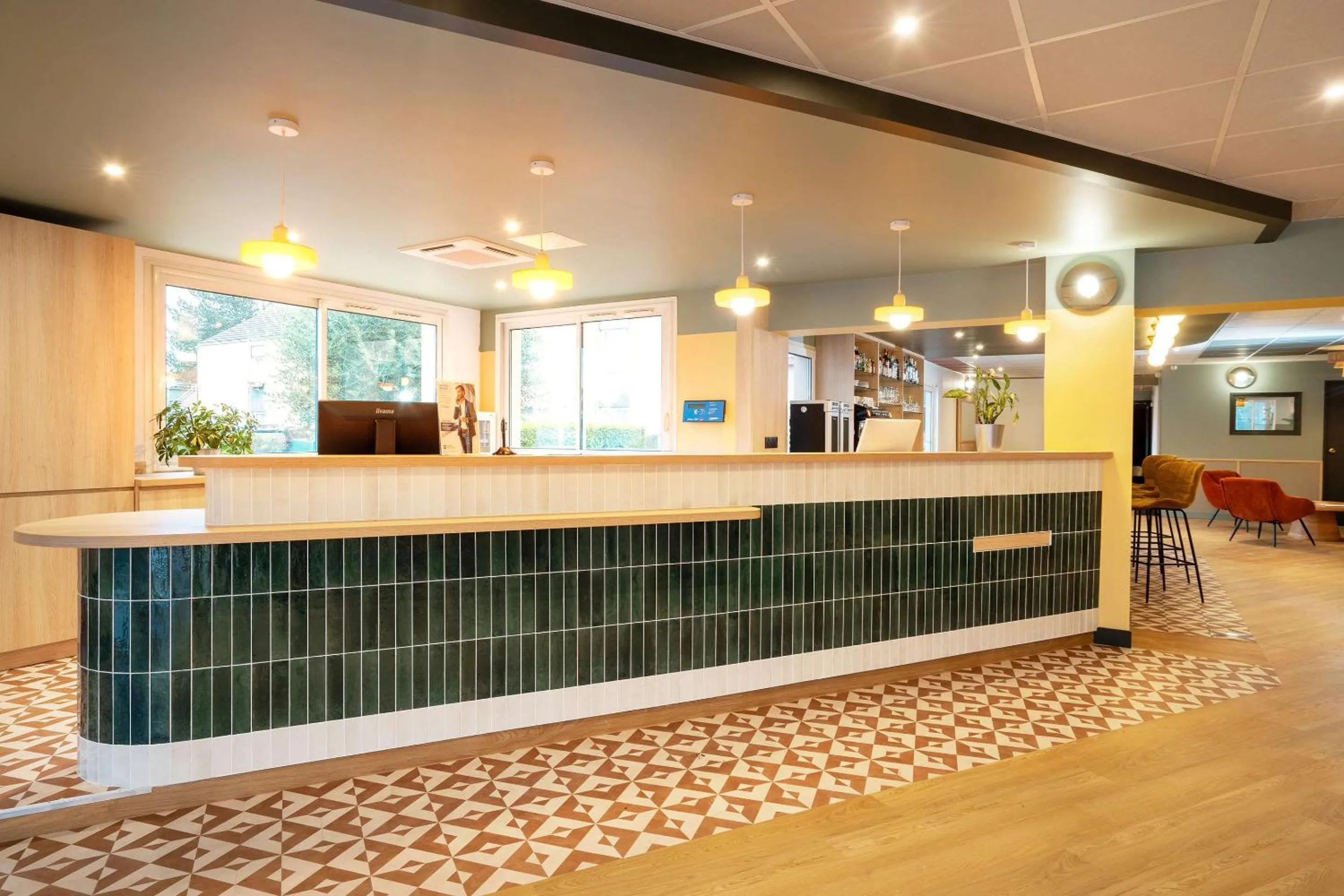 Lobby or reception in Sure Hotel by Best Western Caen Memorial