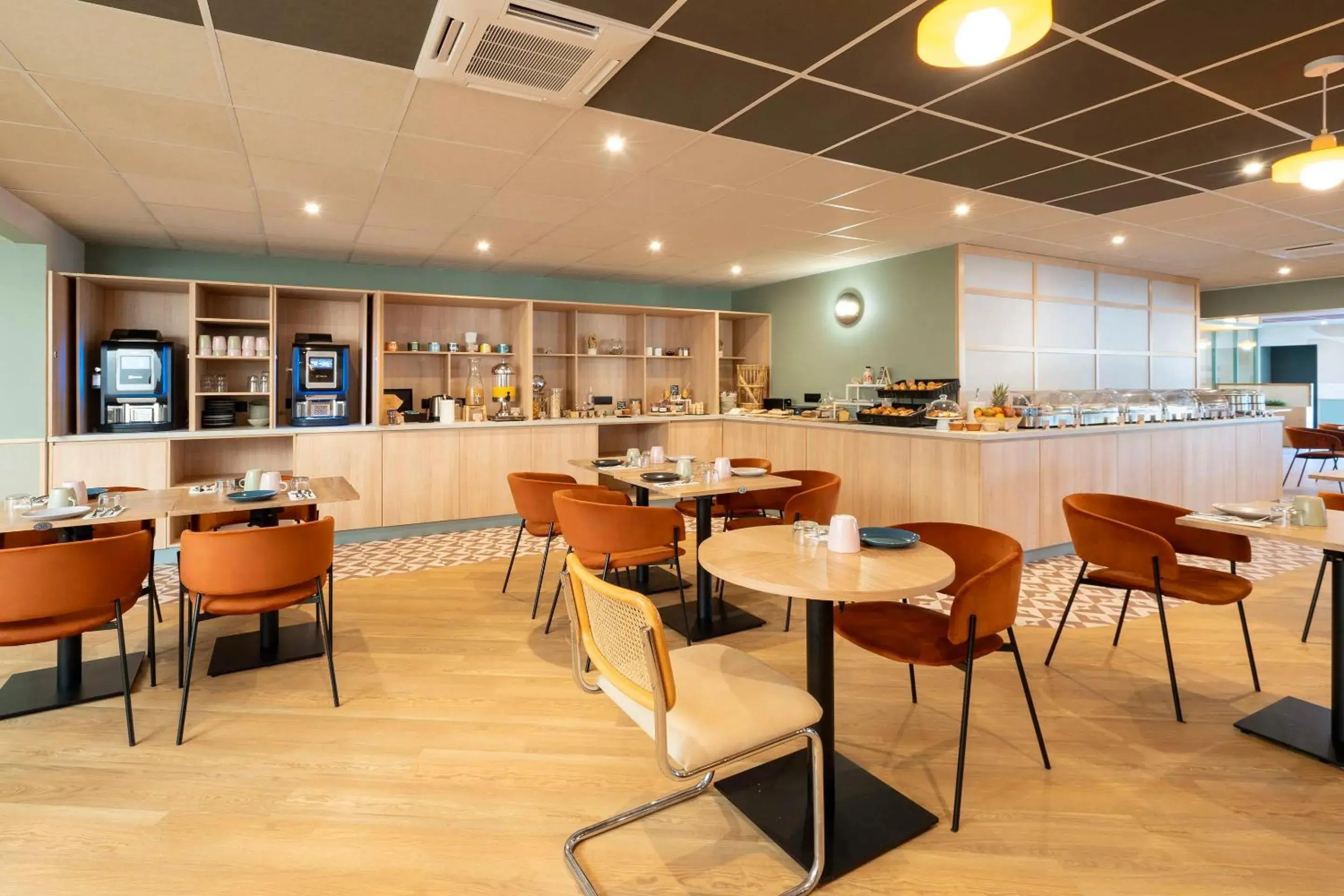 Breakfast in Sure Hotel by Best Western Caen Memorial Breakfast in Sure Hotel by Best Western Caen Memorial