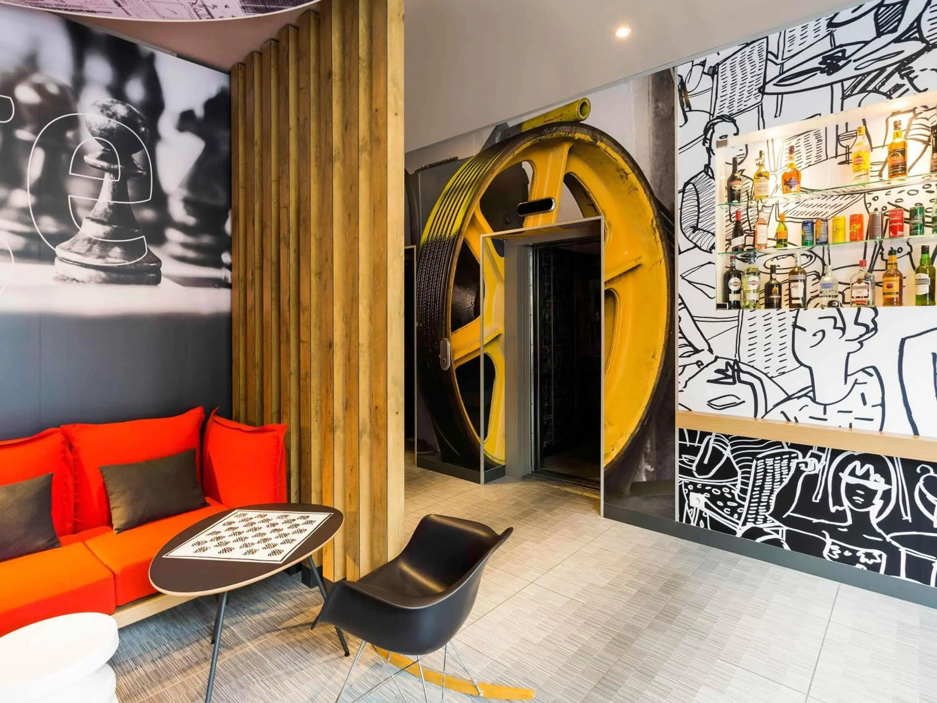 Property building in ibis Bordeaux Centre Gare Saint Jean Euratlantique Property building in ibis Bordeaux Centre Gare Saint Jean Euratlantique