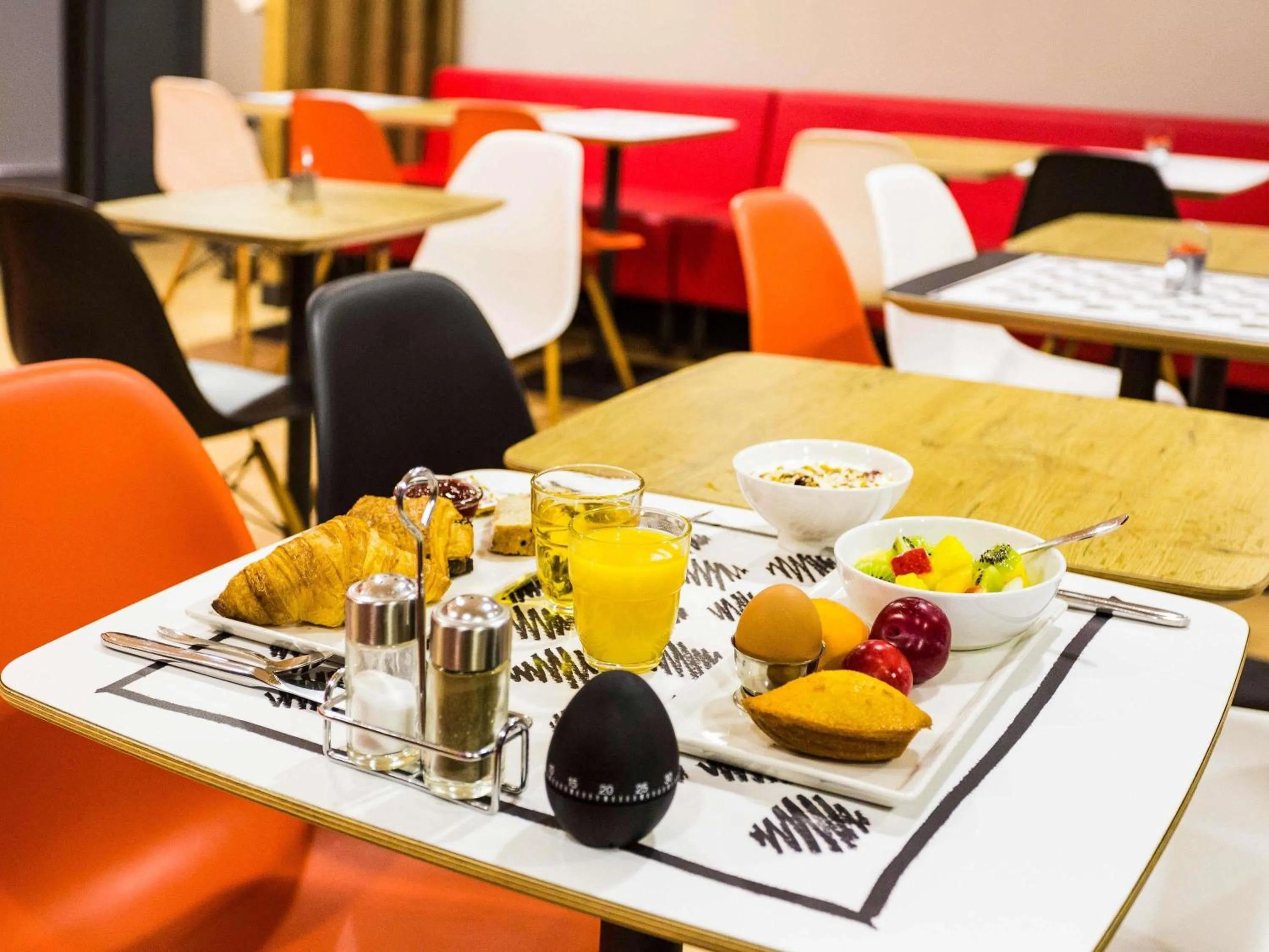 Breakfast in ibis Bordeaux Centre Gare Saint Jean Euratlantique