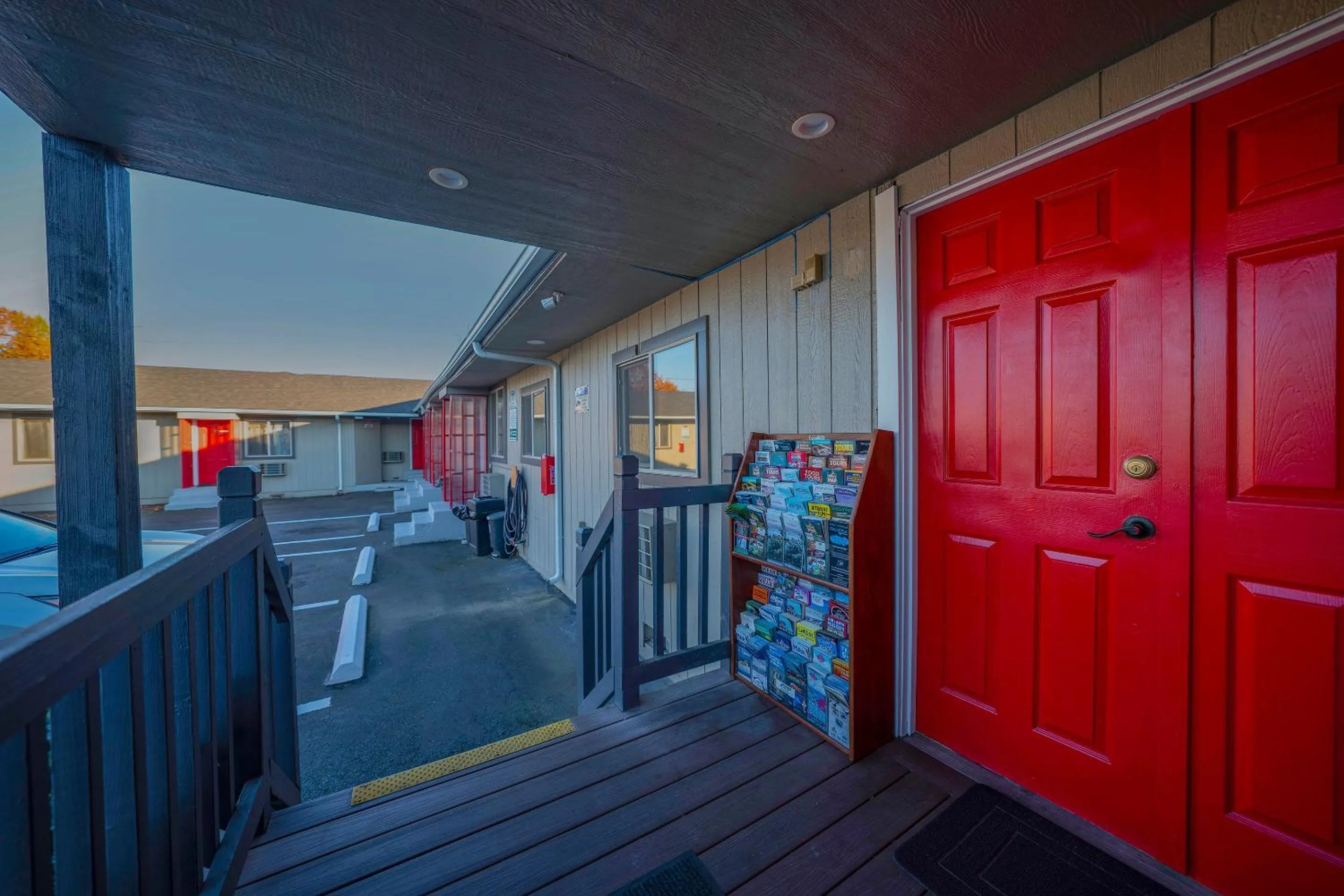 Lobby or reception in OYO Hotel Portland OR near Airport