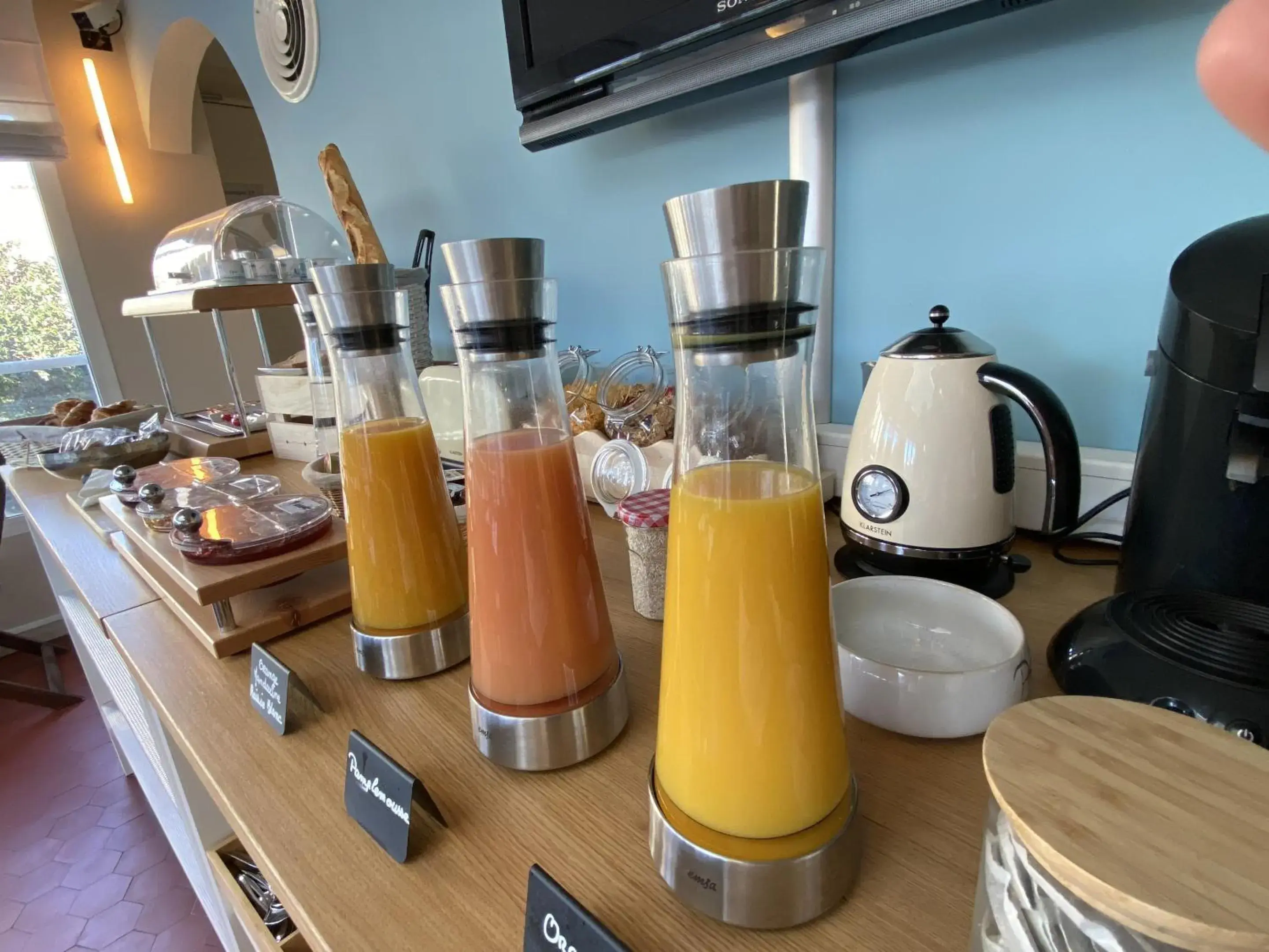 Dining area in Hôtel La Rotonde Dining area in Hôtel La Rotonde