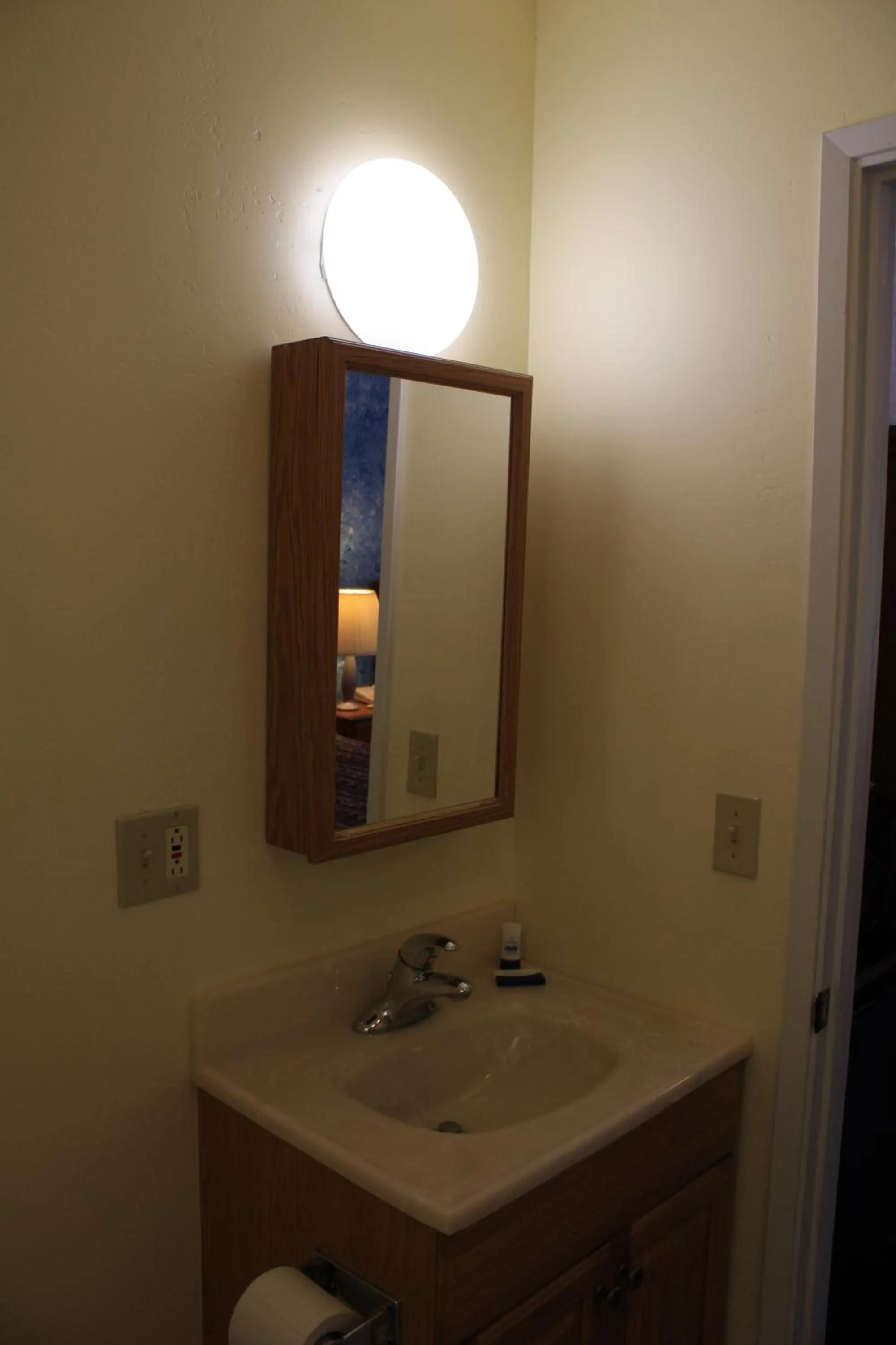 Bathroom in Mother Lode Motel