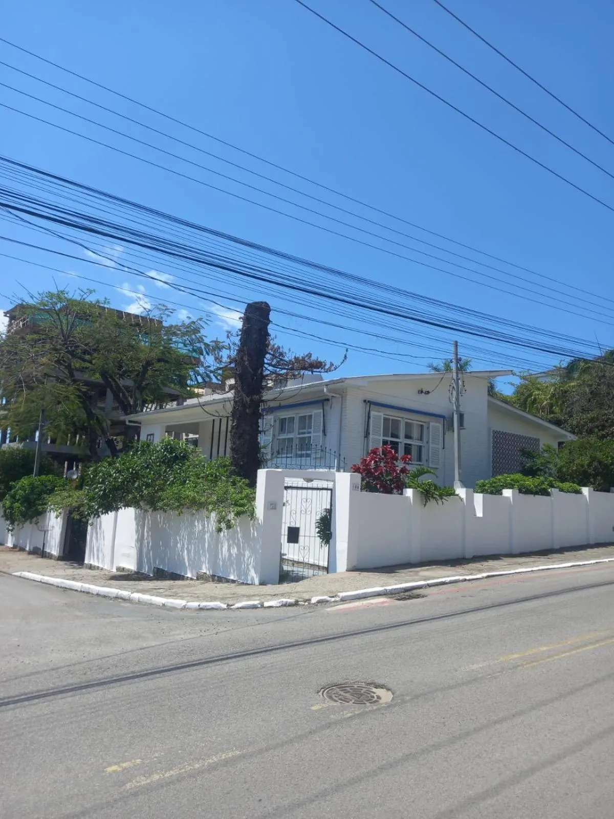 Property building in A Primeira Vista