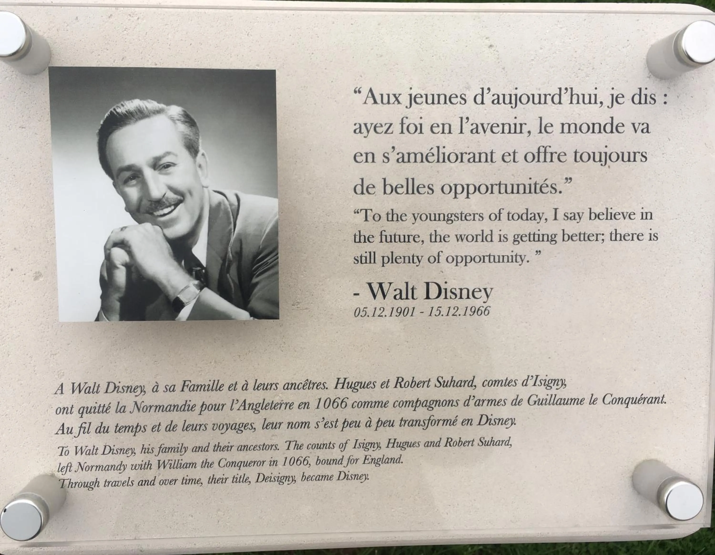 Villa kahlo Omaha Beach