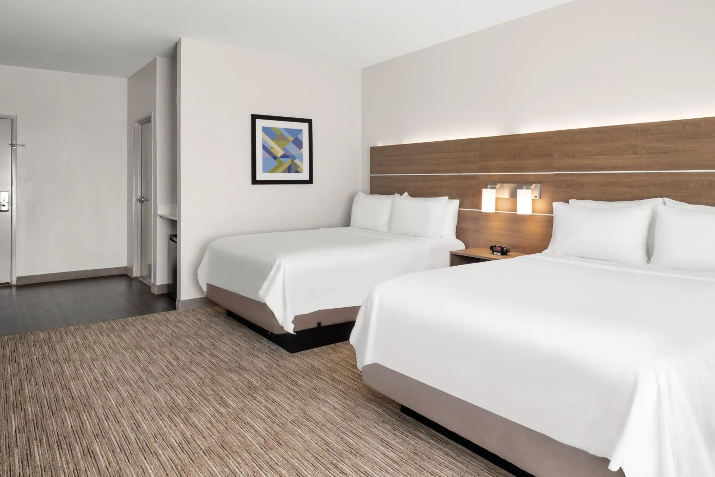 Photo of the whole room, Bed in Holiday Inn Express & Suites Graham by IHG