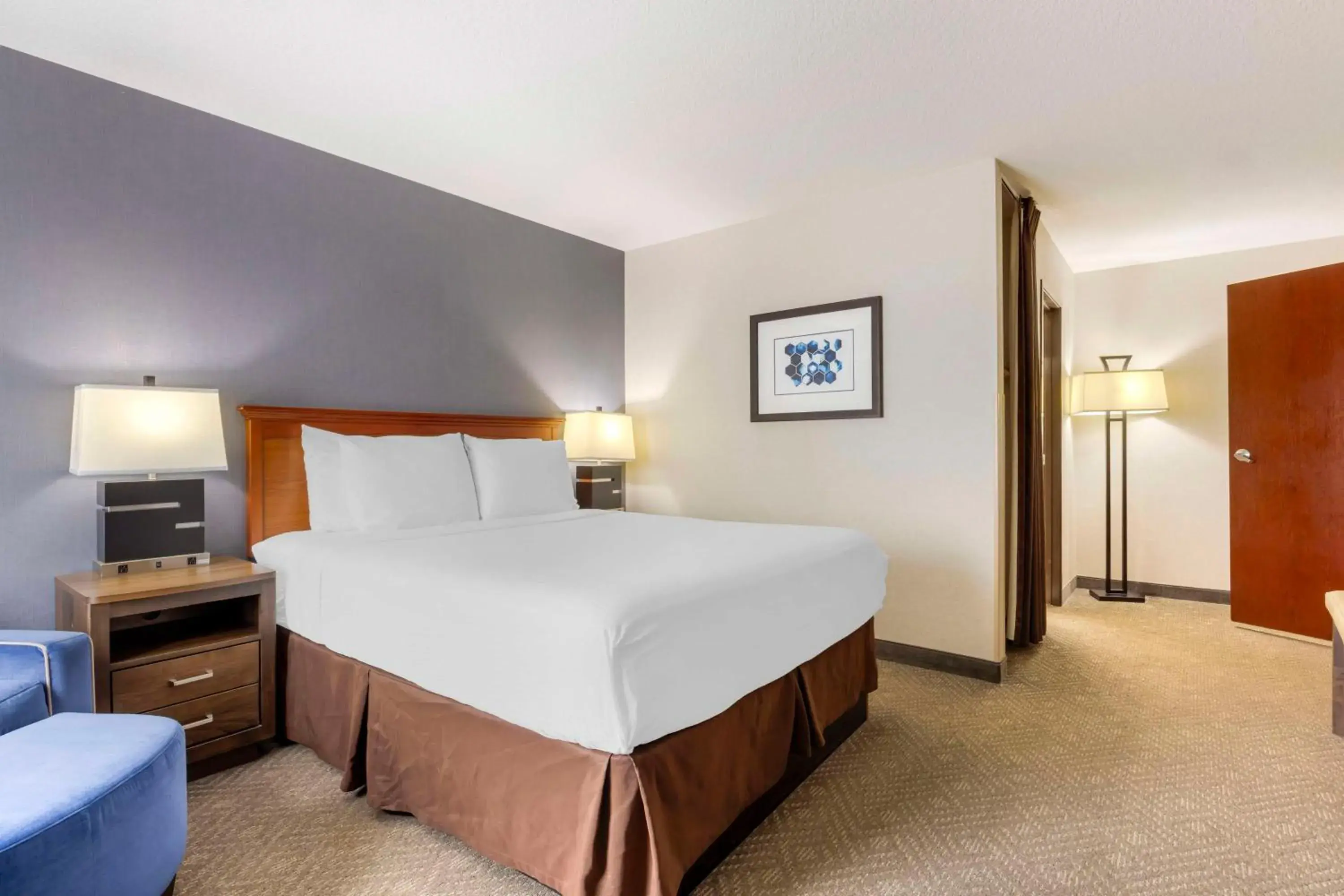 Two Room Suite with Three Queen Beds in Best Western Plus Northwind Inn & Suites Two Room Suite with Three Queen Beds in Best Western Plus Northwind Inn & Suites