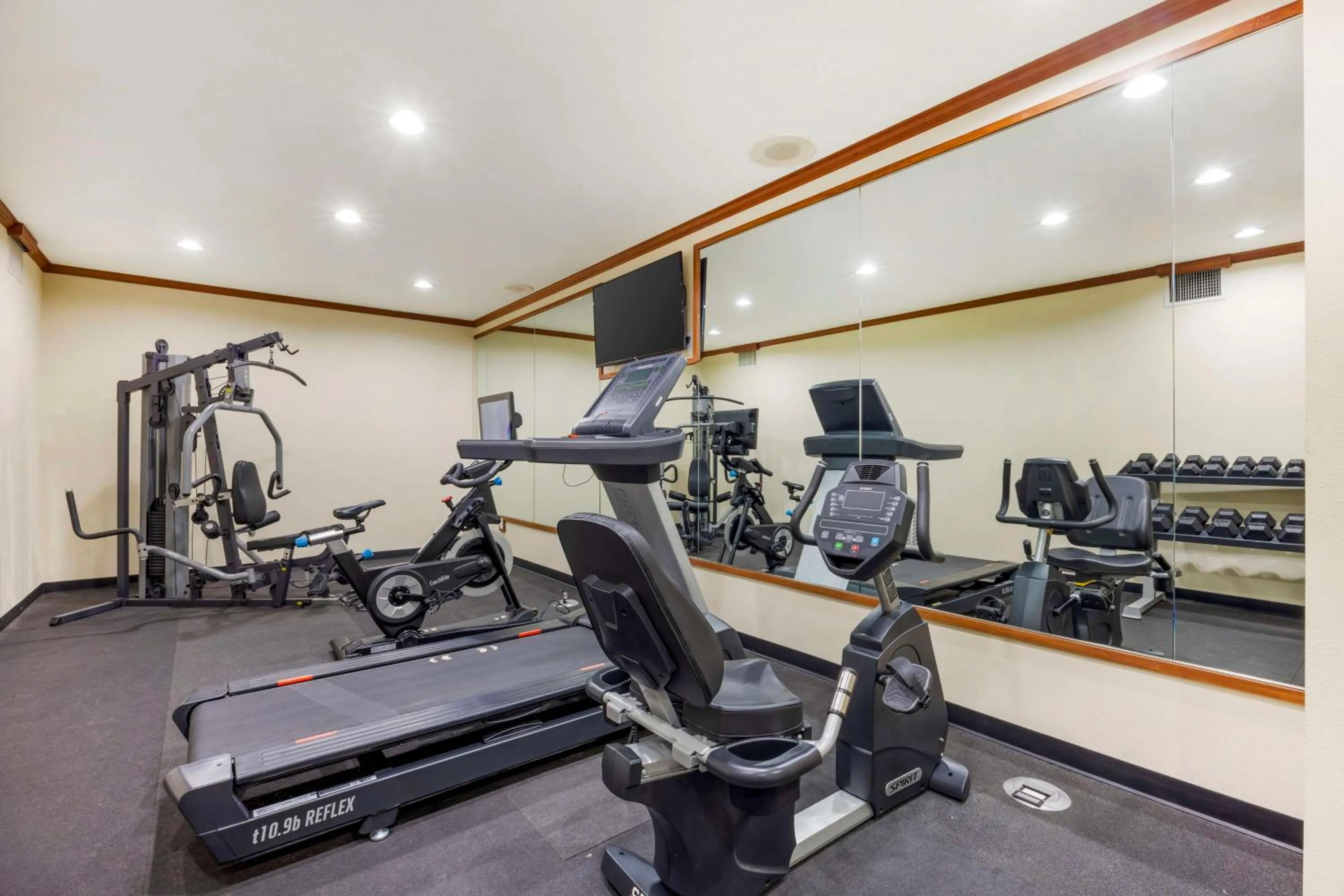 Fitness centre/facilities in Best Western Plus Northwind Inn & Suites