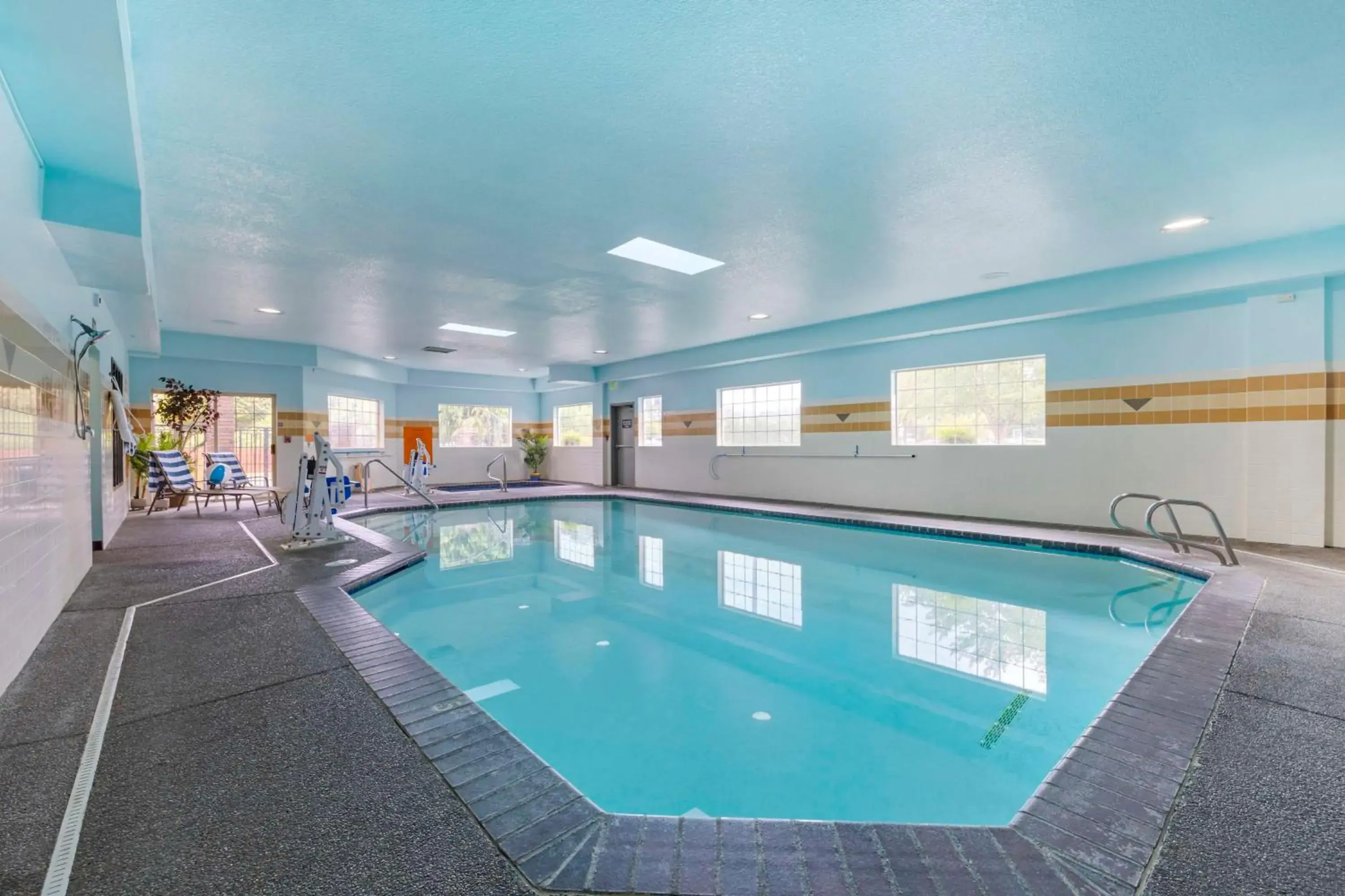 Pool view in Best Western Plus Northwind Inn & Suites Pool view in Best Western Plus Northwind Inn & Suites