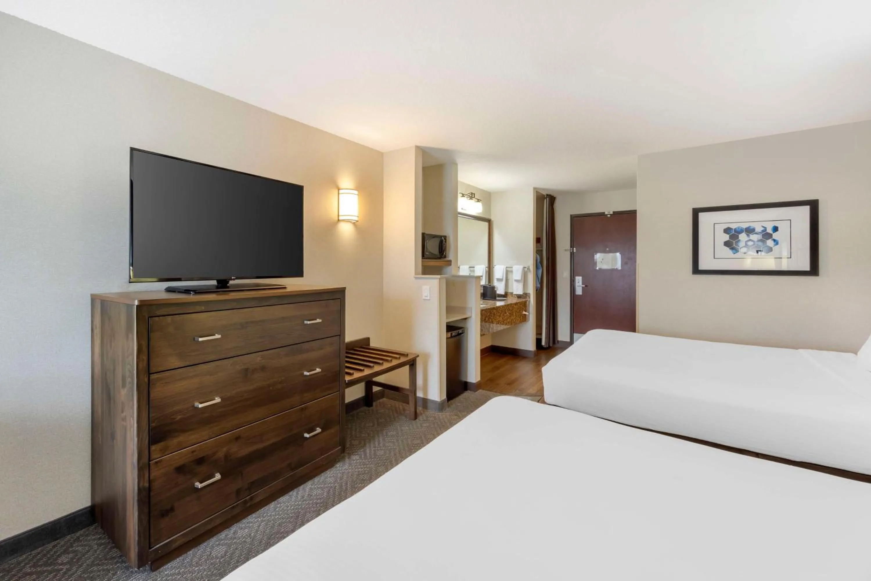 Bedroom, Bed in Best Western Plus Northwind Inn & Suites