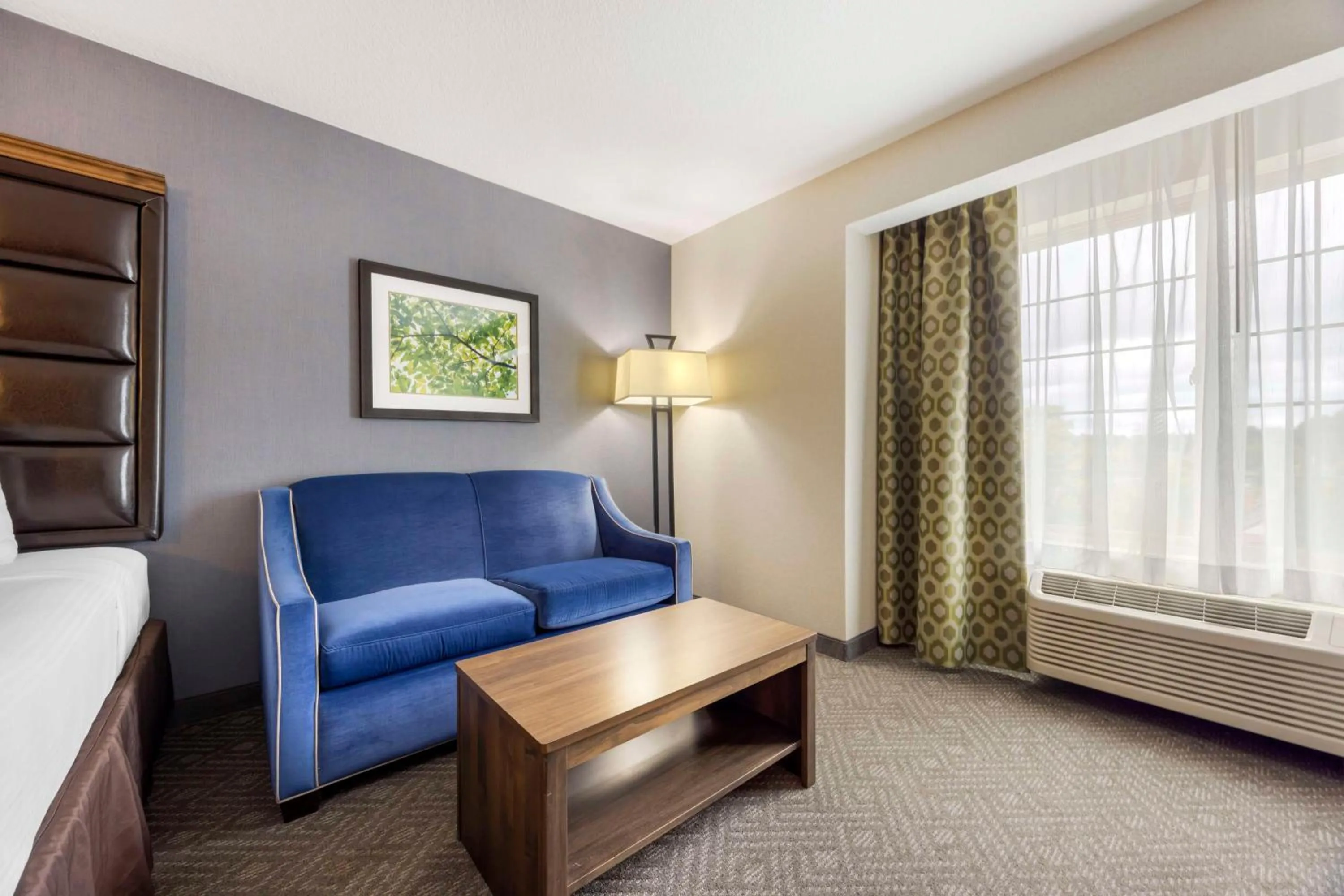 Bedroom in Best Western Plus Northwind Inn & Suites