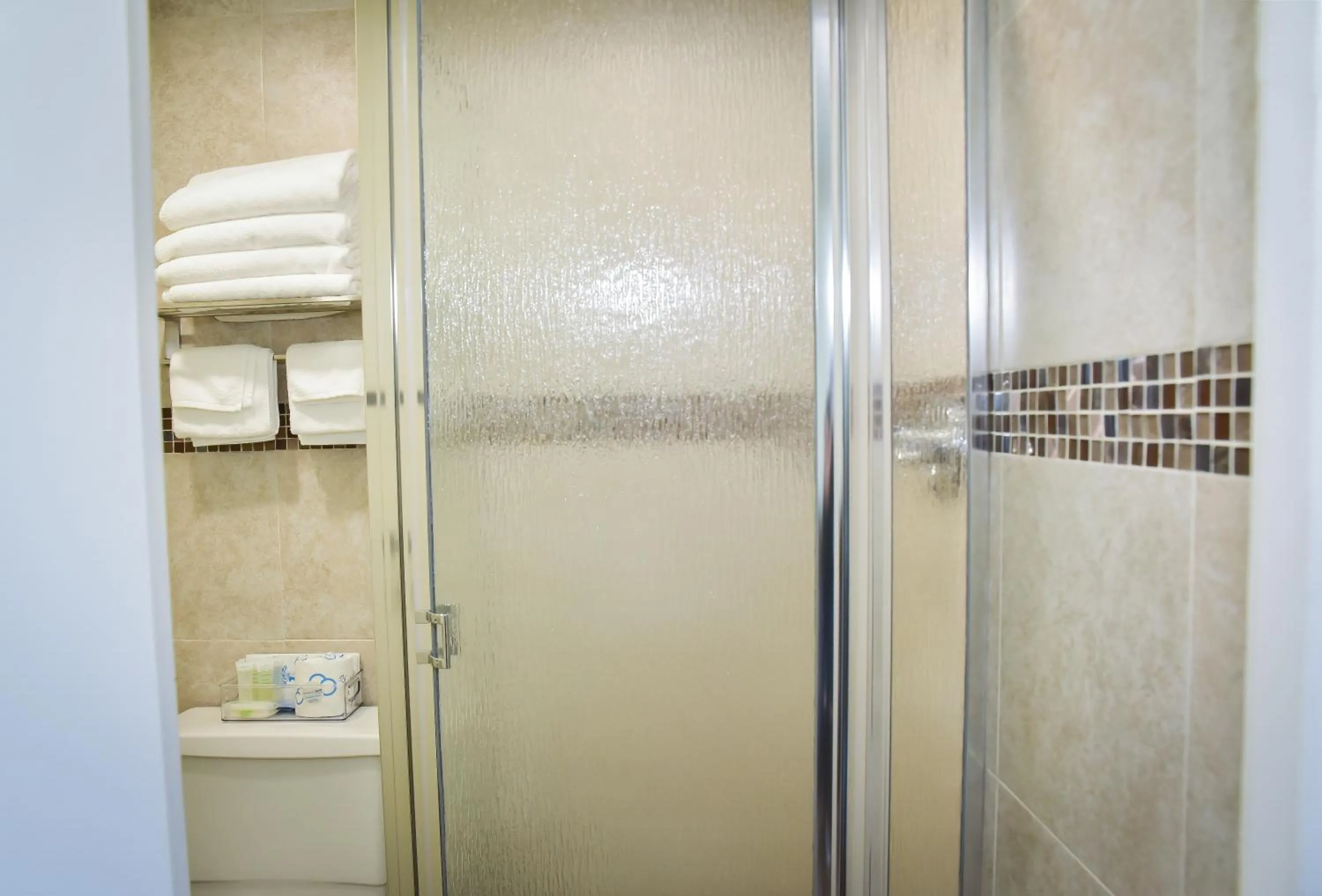 Friendship Oceanfront Suites
