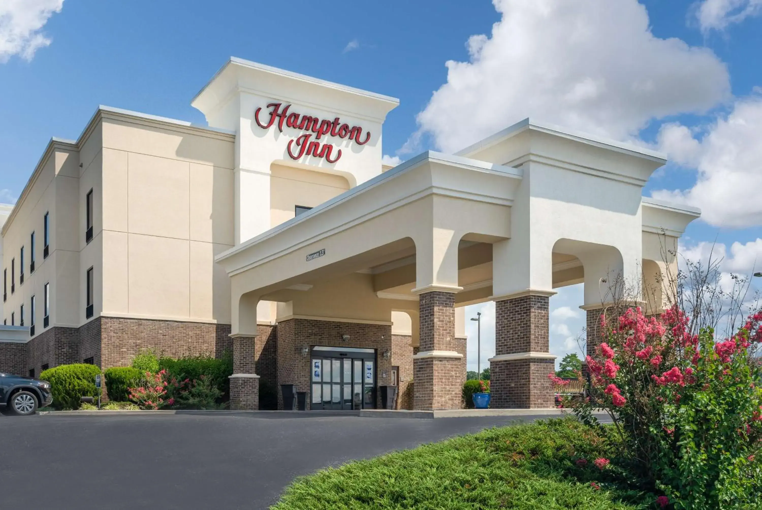 Property building in Hampton Inn London-North, Ky Property building in Hampton Inn London-North, Ky