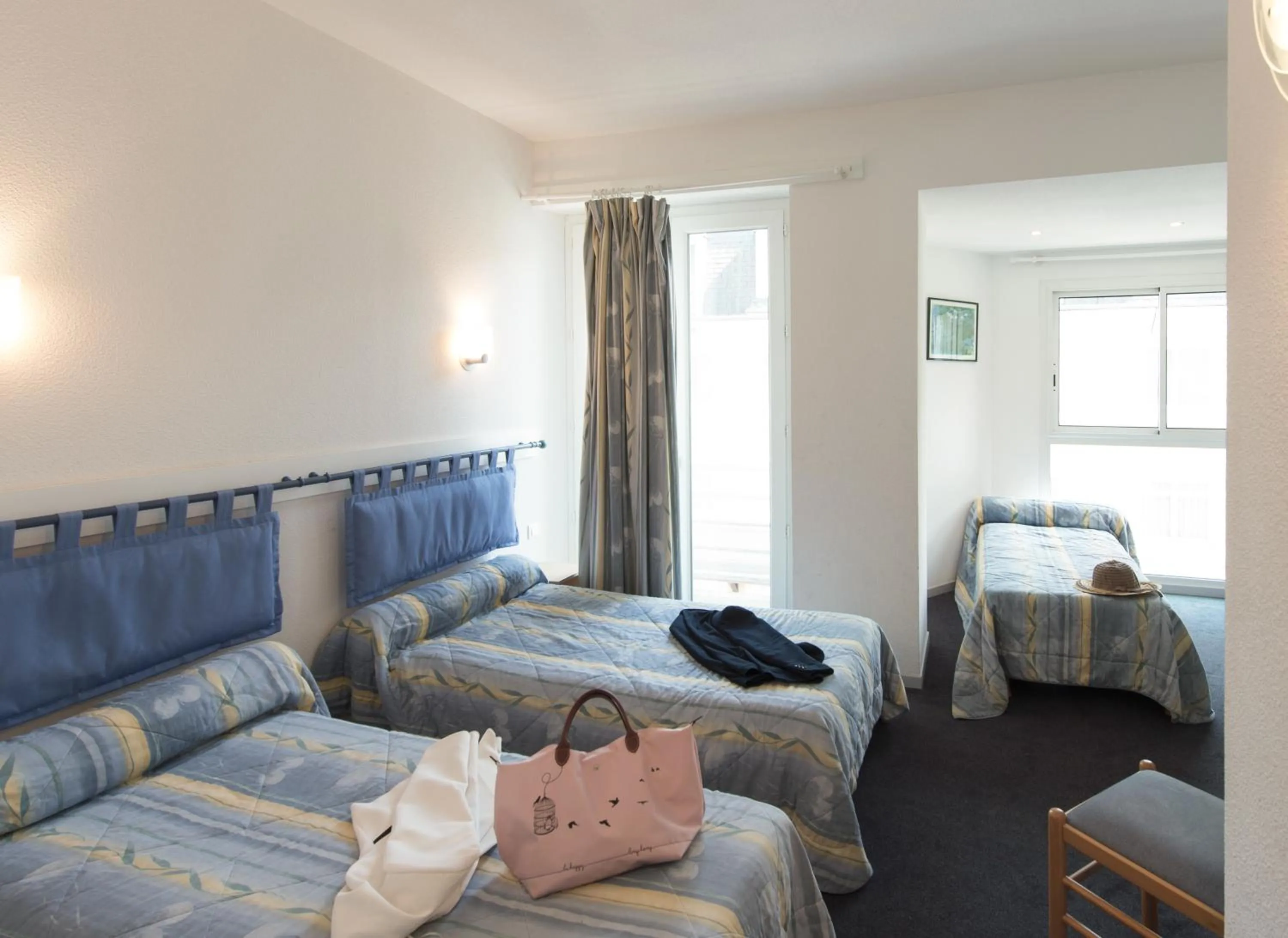 Photo of the whole room in Hôtel Esplanade Eden