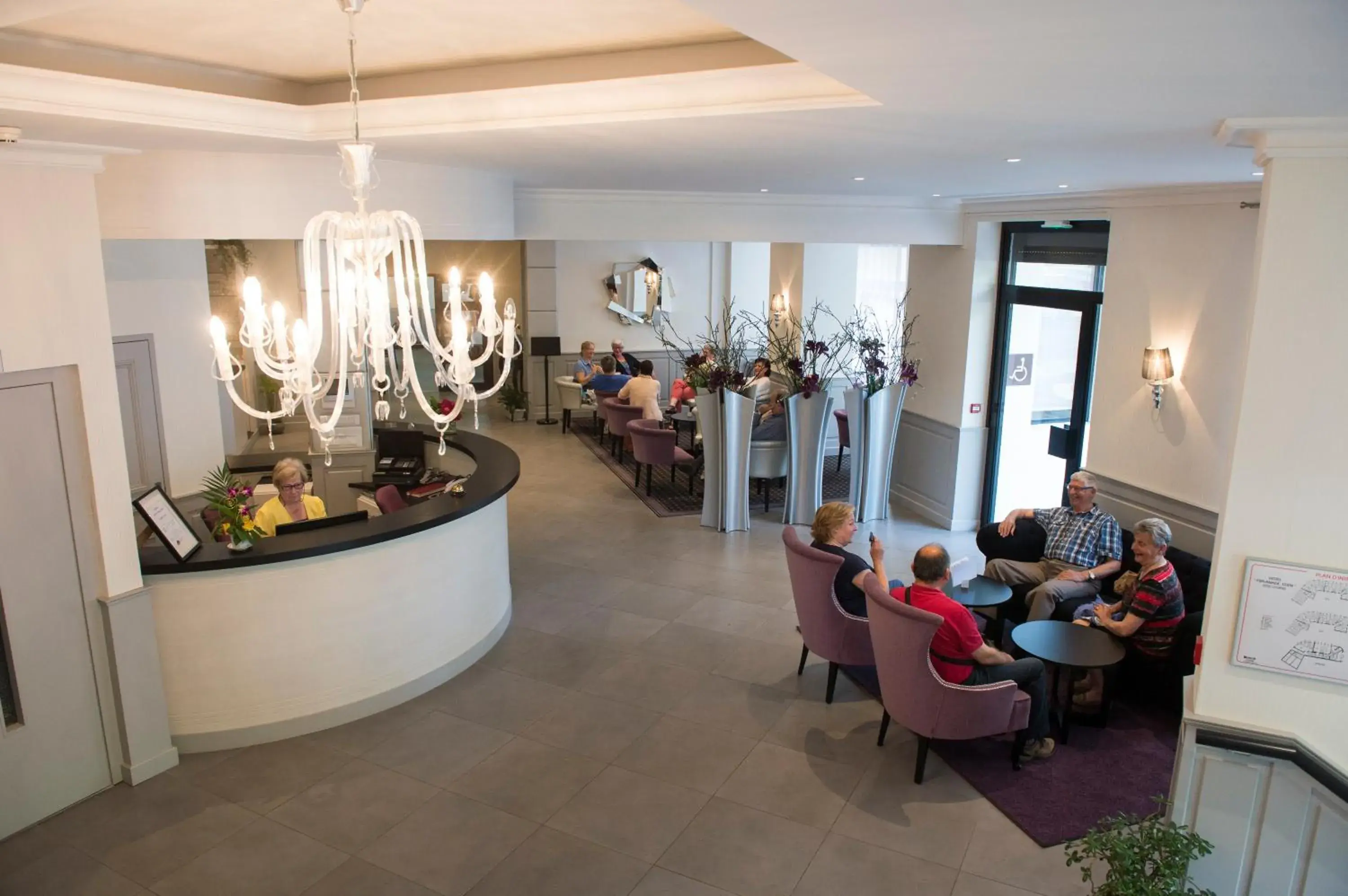Lobby or reception in Hôtel Esplanade Eden Lobby or reception in Hôtel Esplanade Eden