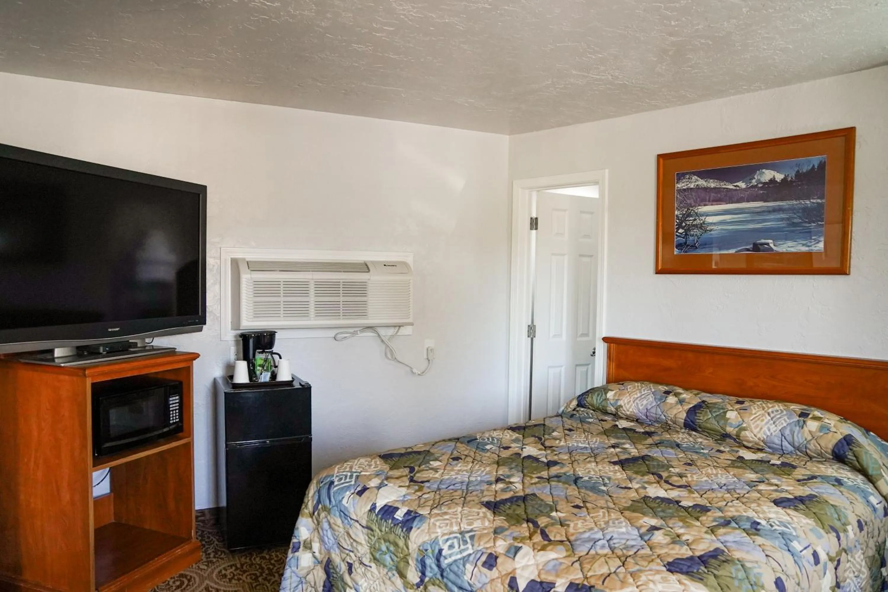 Bed in Swiss Holiday Lodge