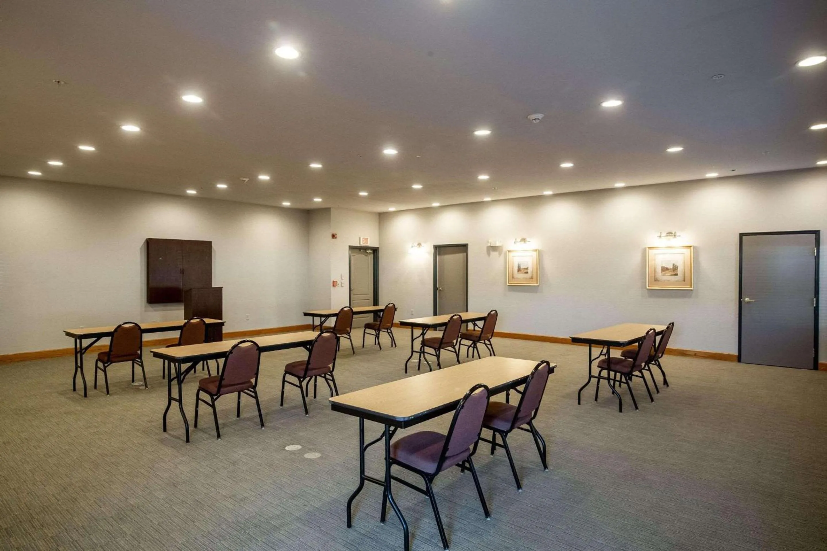 Meeting/conference room in Country Inn & Suites by Radisson, El Dorado, AR