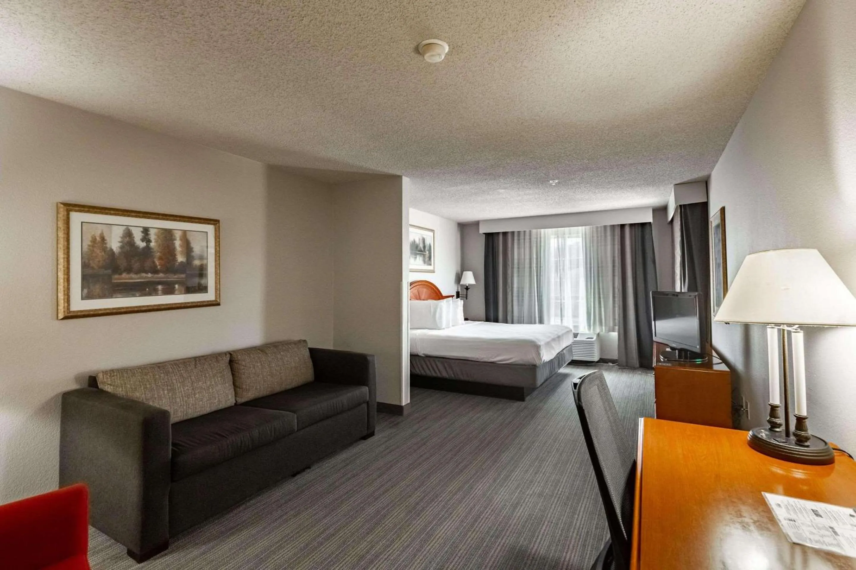 Bedroom, Bed in Country Inn & Suites by Radisson, El Dorado, AR