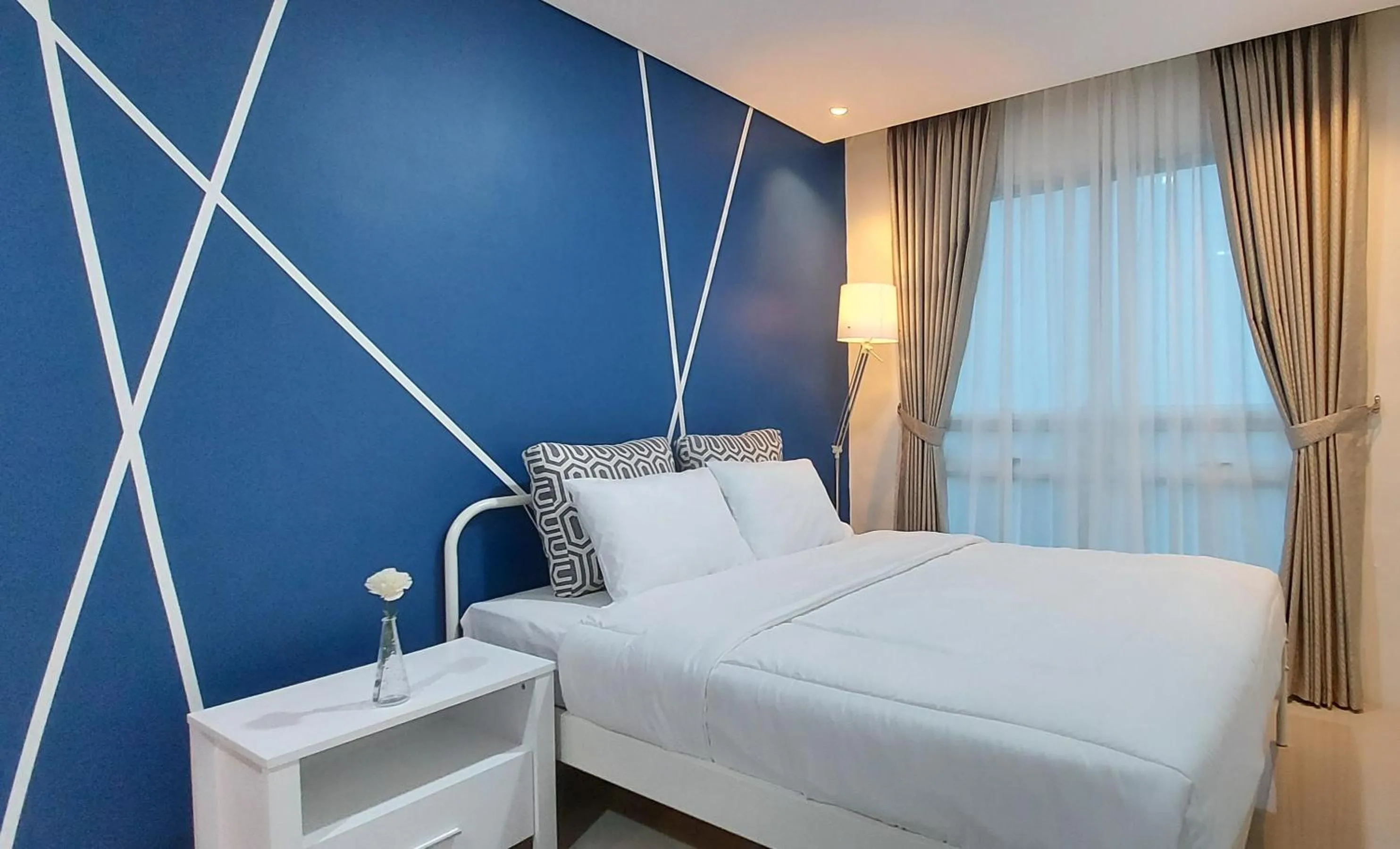 Bed in Woodland Park Residence-Relaxed and Friendly