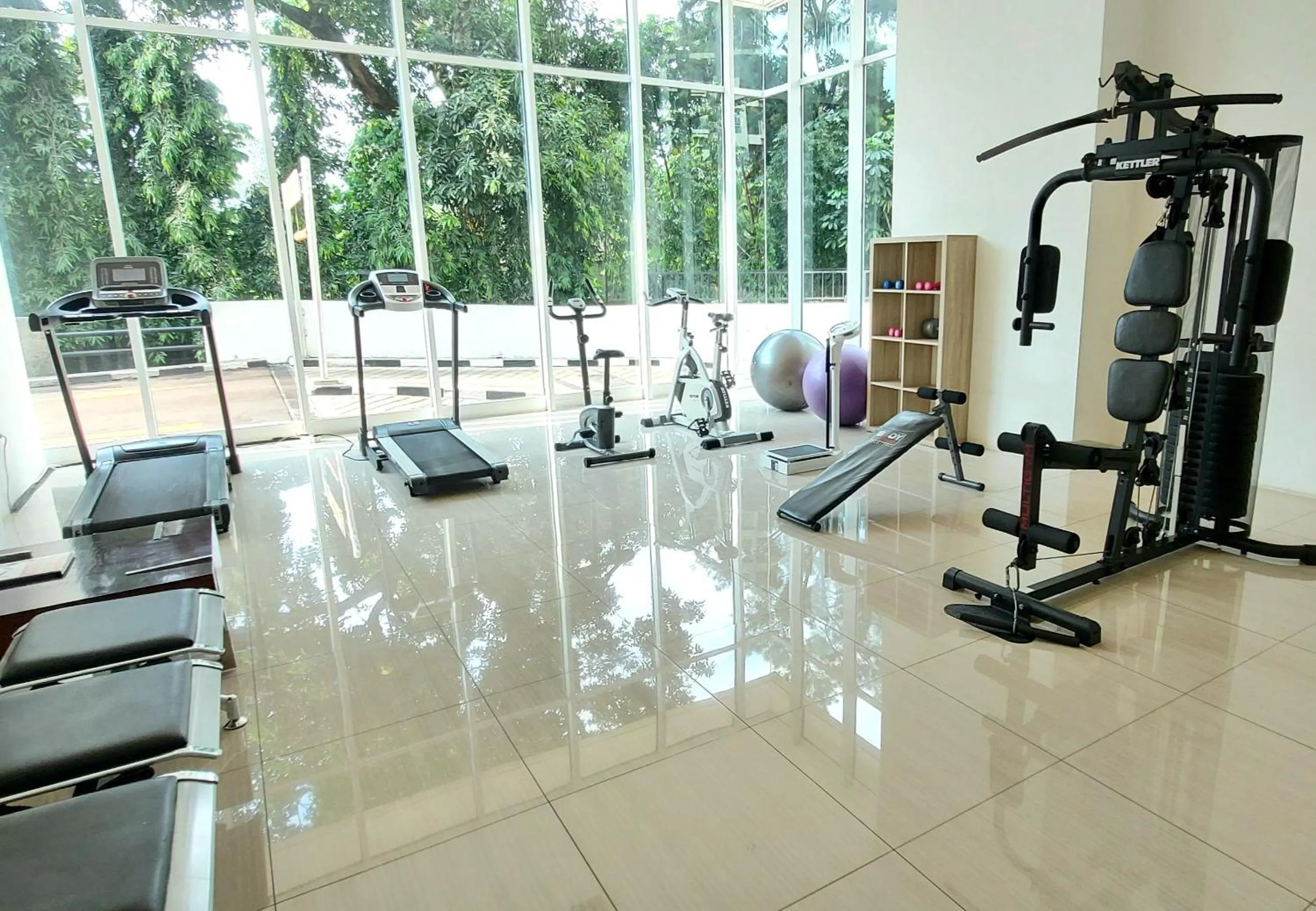 Fitness centre/facilities in Woodland Park Residence-Relaxed and Friendly