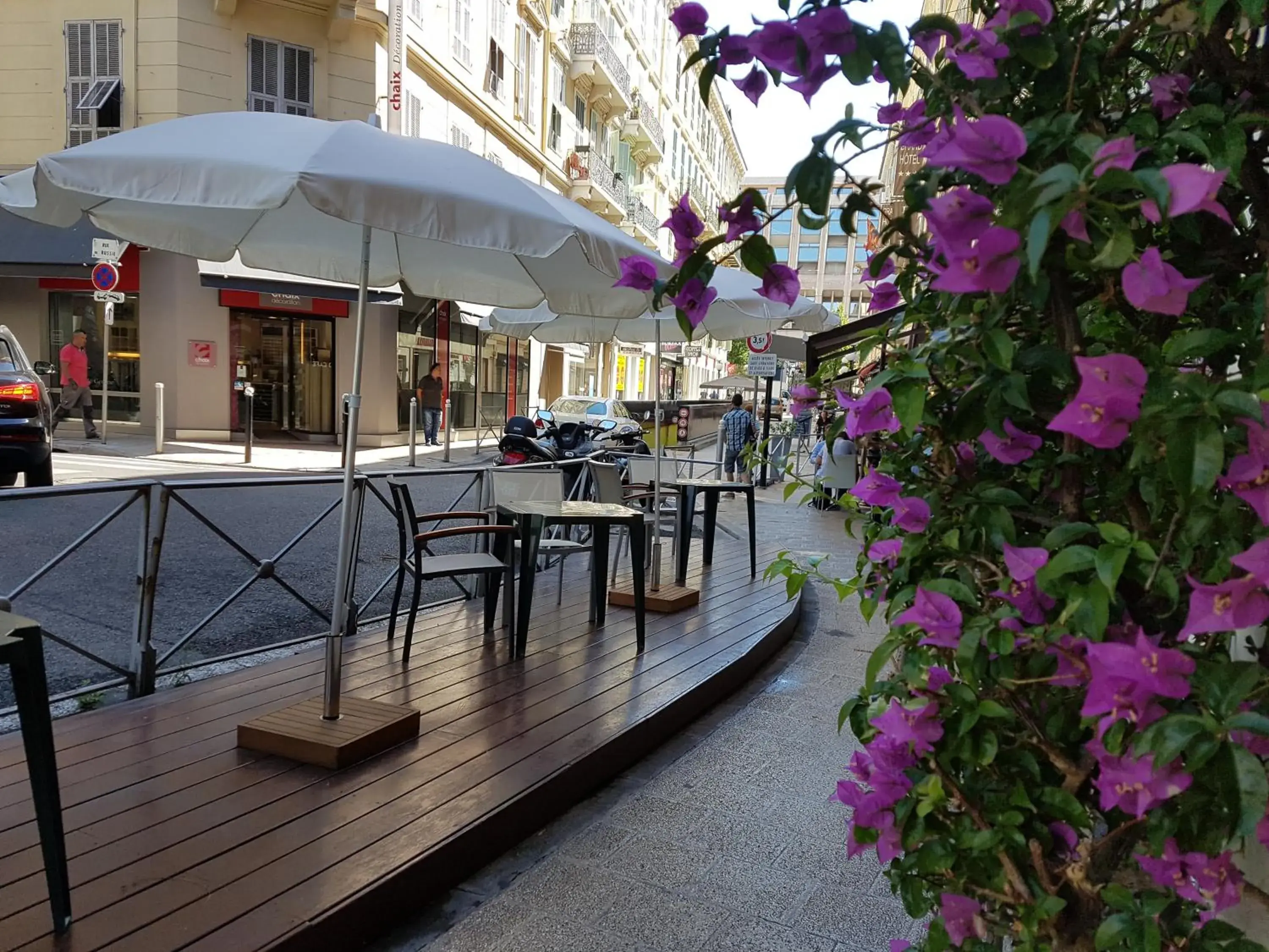 Patio in Hotel Boréal Nice