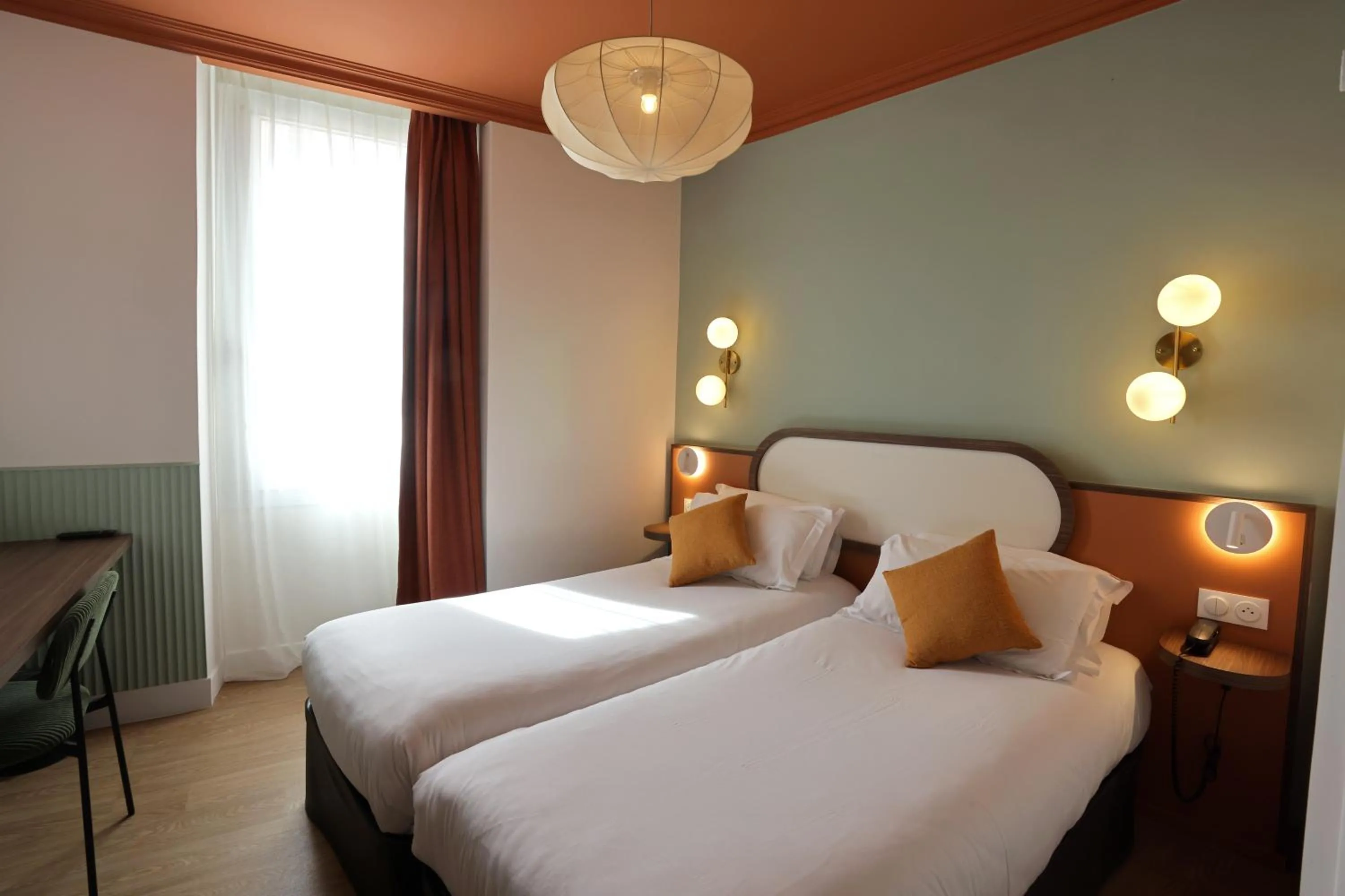 Bed in Hotel Boréal Nice