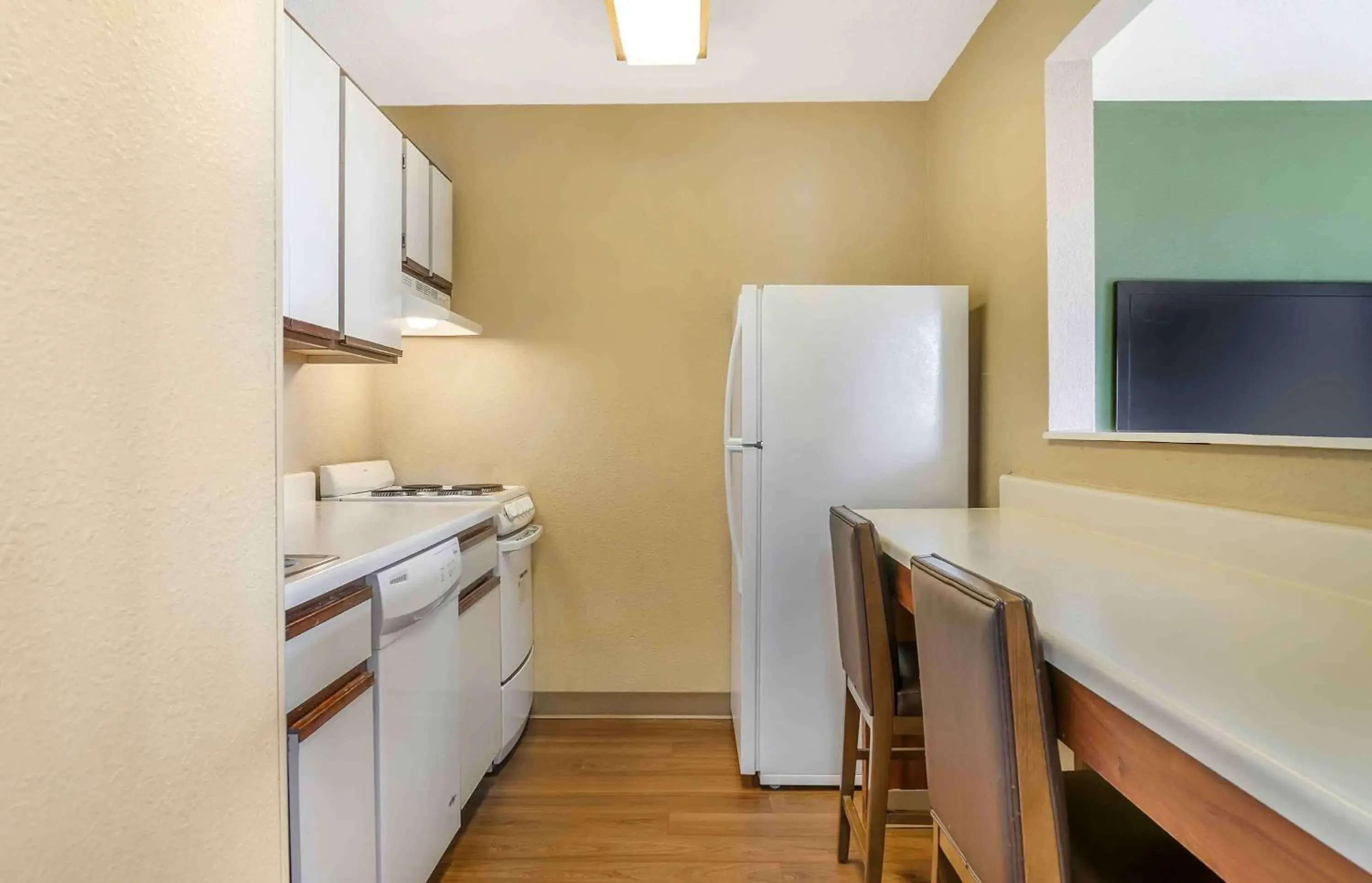 Bedroom in Extended Stay America Select Suites - Detroit - Ann Arbor - University South Bedroom in Extended Stay America Select Suites - Detroit - Ann Arbor - University South