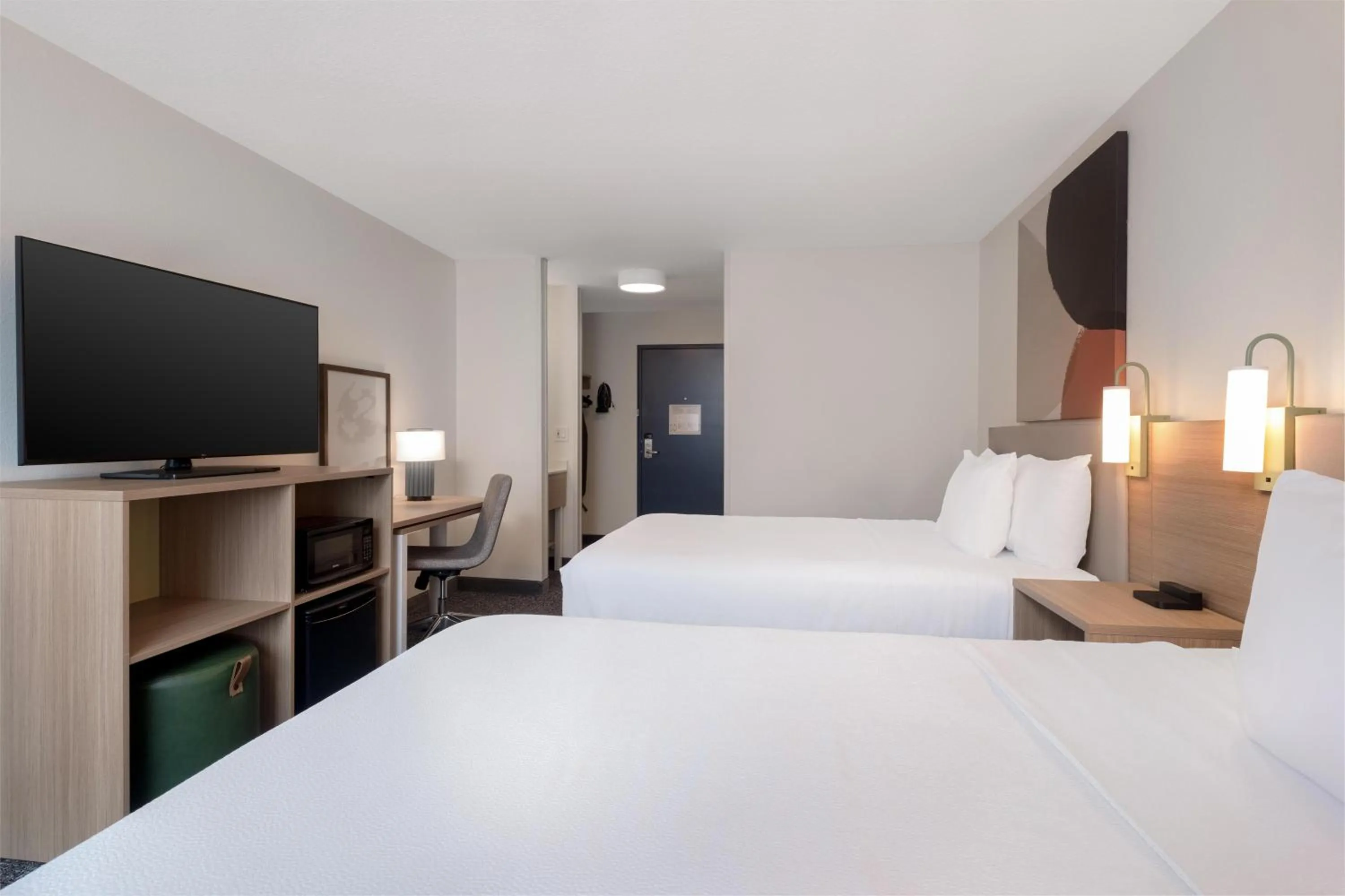 Bed in Spark by Hilton Springfield Eugene