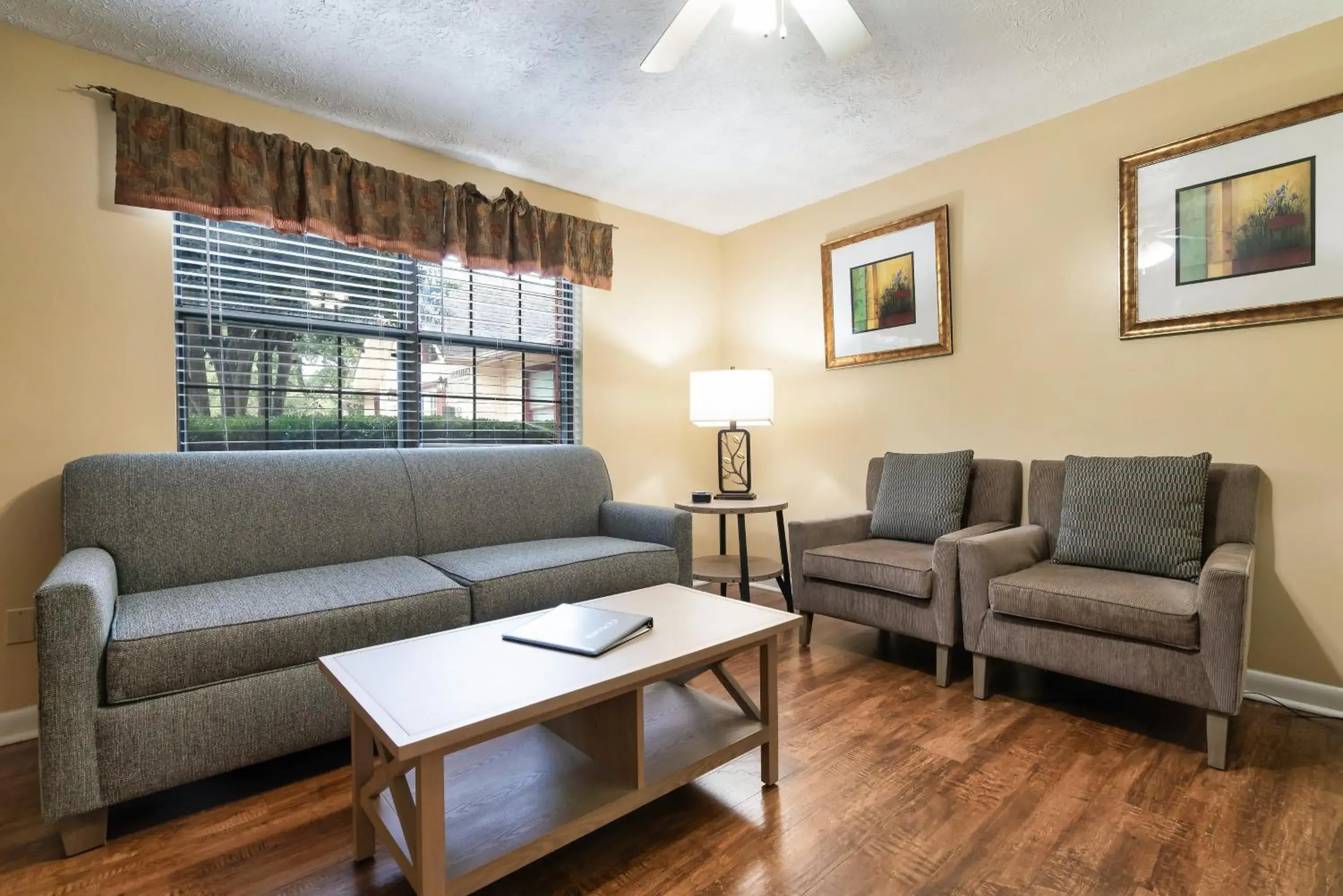 Two-Bedroom Suite in Mountain Meadows Two-Bedroom Suite in Mountain Meadows