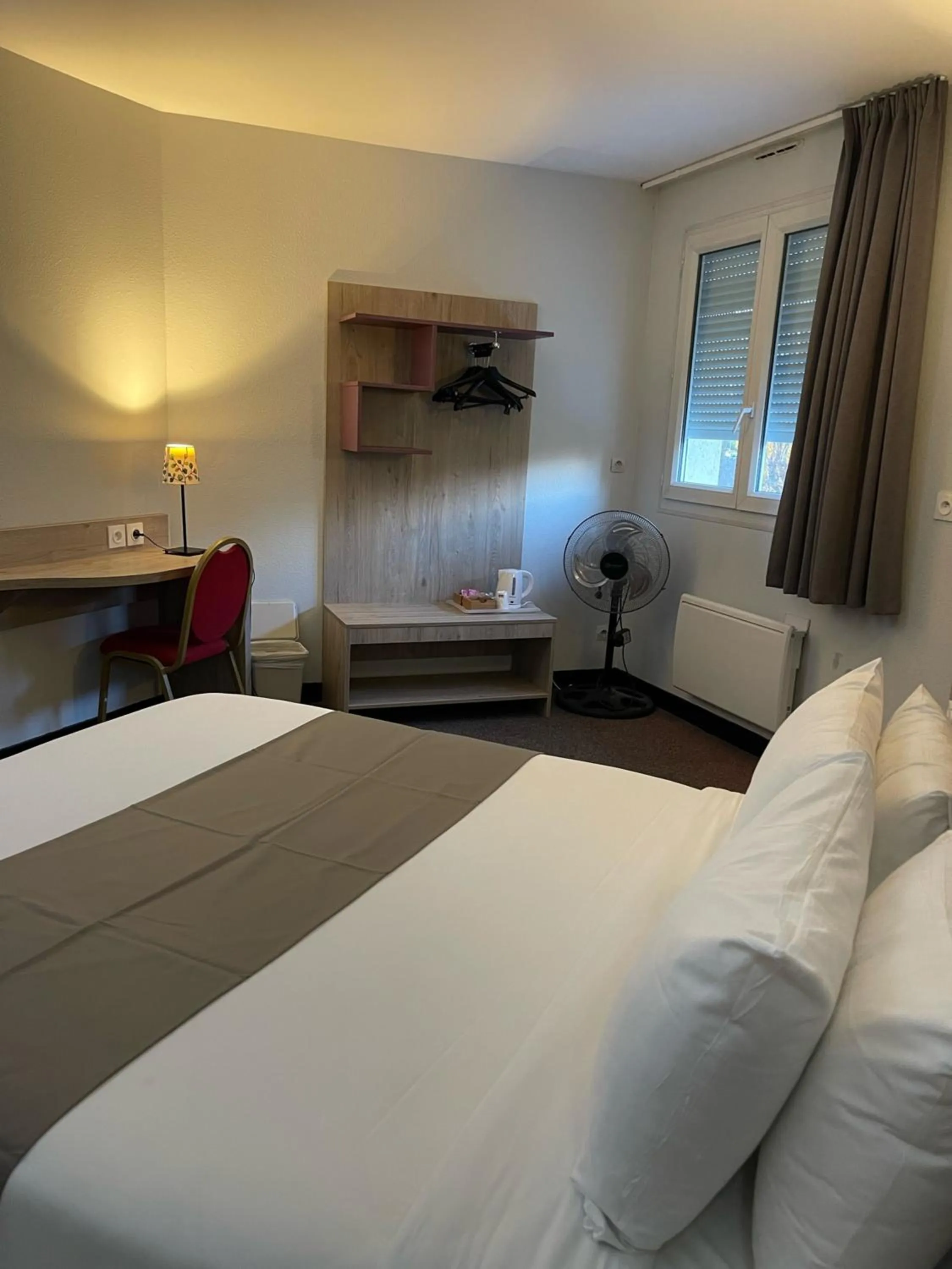 Bed in Kyriad Saint Fargeau Ponthierry - Apollonia