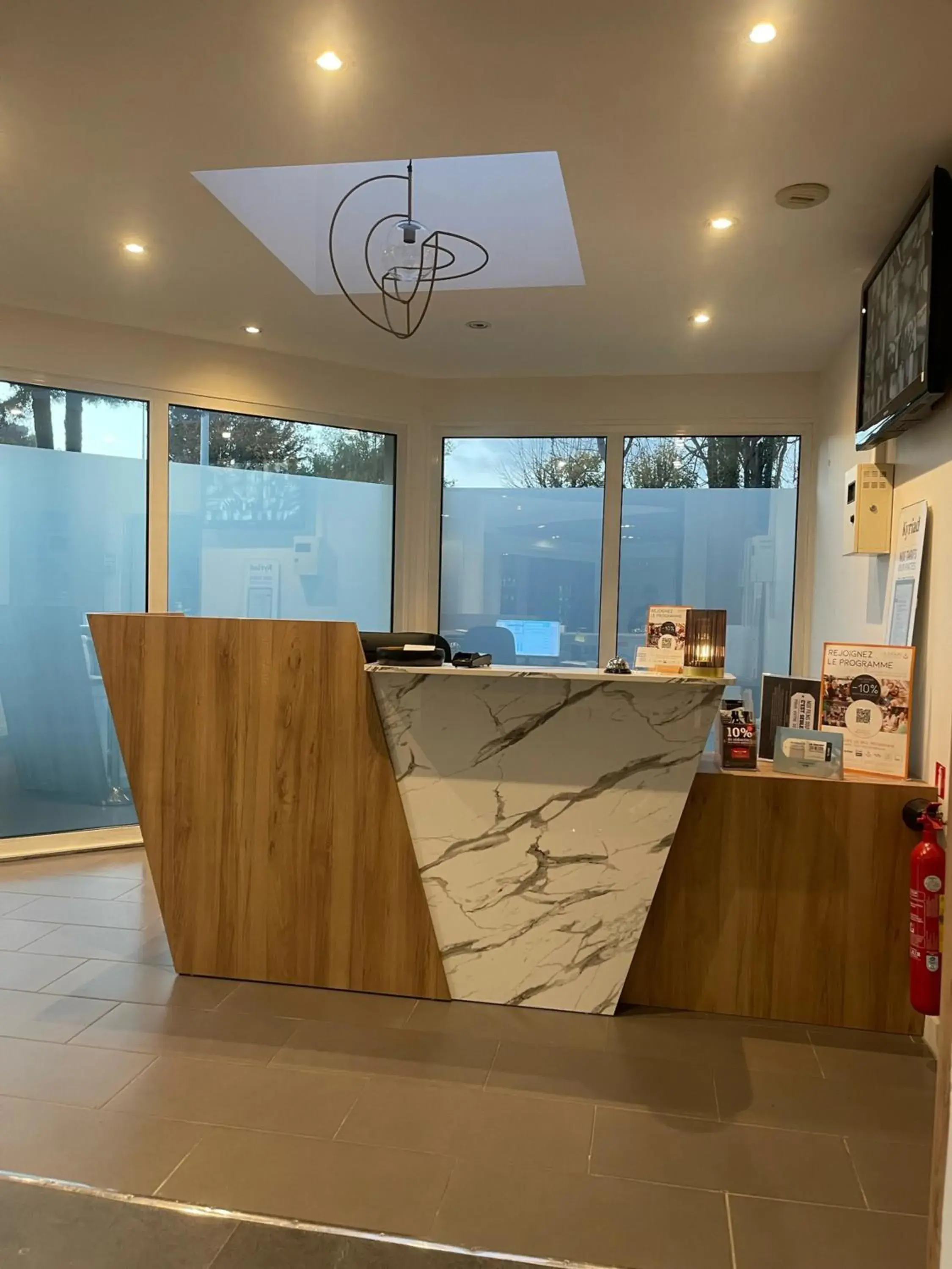 Lobby or reception in Kyriad Saint Fargeau Ponthierry - Apollonia Lobby or reception in Kyriad Saint Fargeau Ponthierry - Apollonia