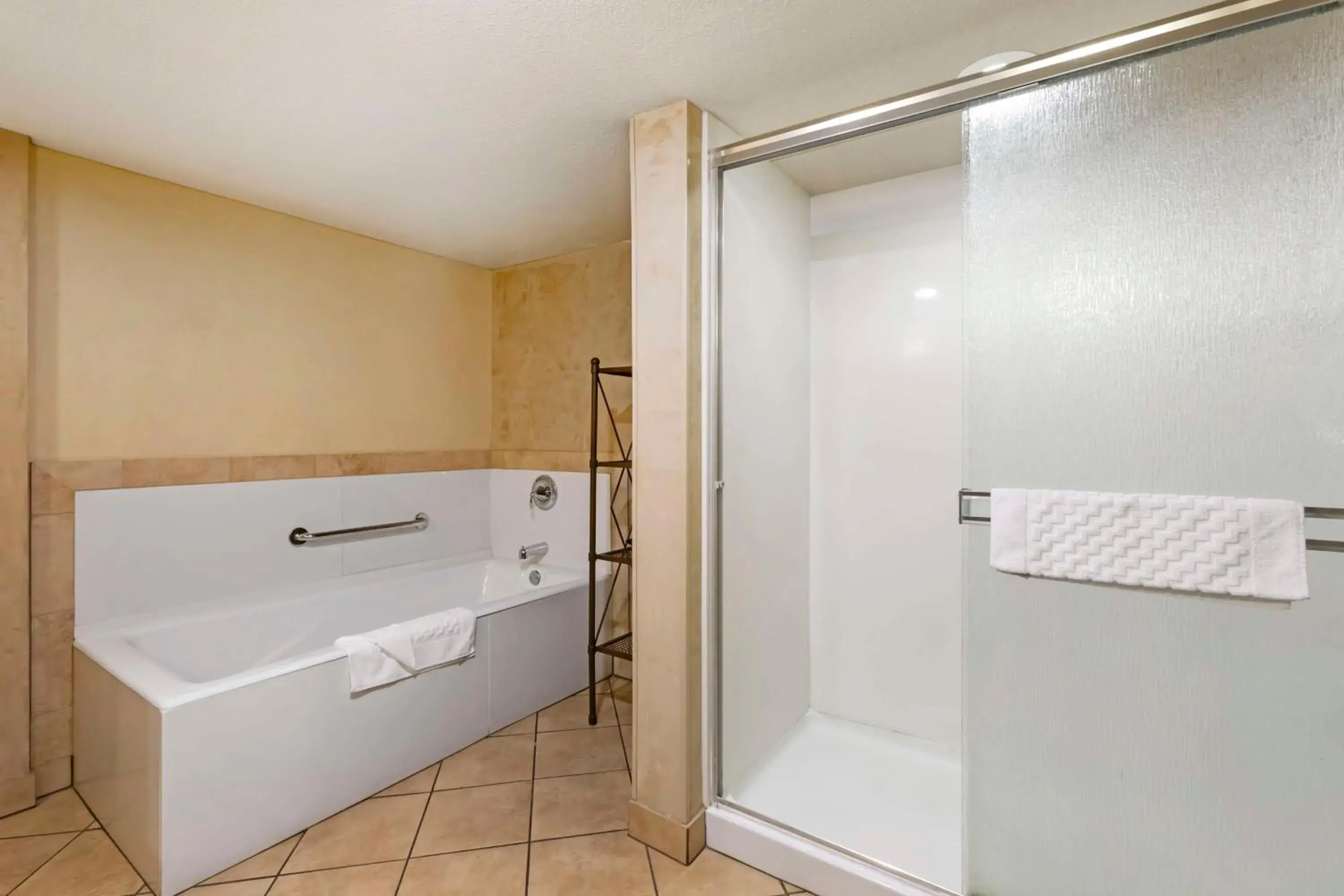 Bathroom in Best Western Plus Raton Hotel Bathroom in Best Western Plus Raton Hotel