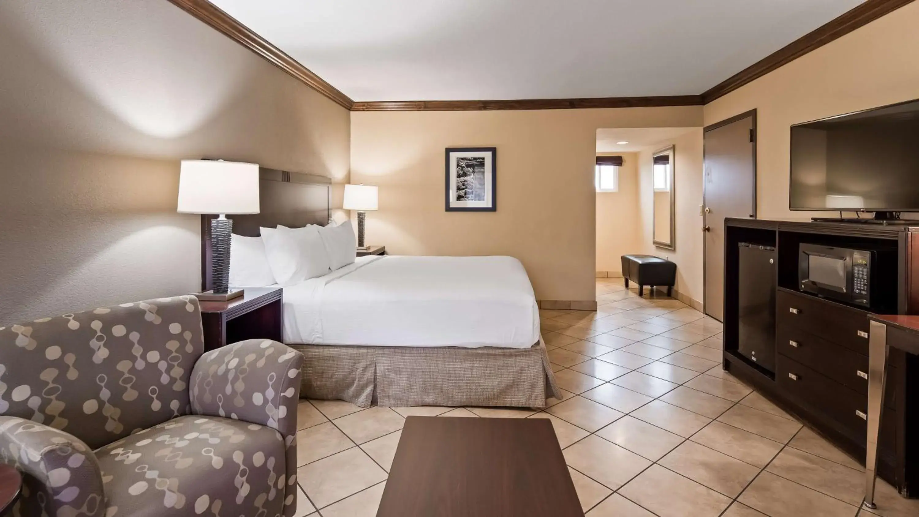 Bedroom, Bed in Best Western Plus Raton Hotel Bedroom, Bed in Best Western Plus Raton Hotel