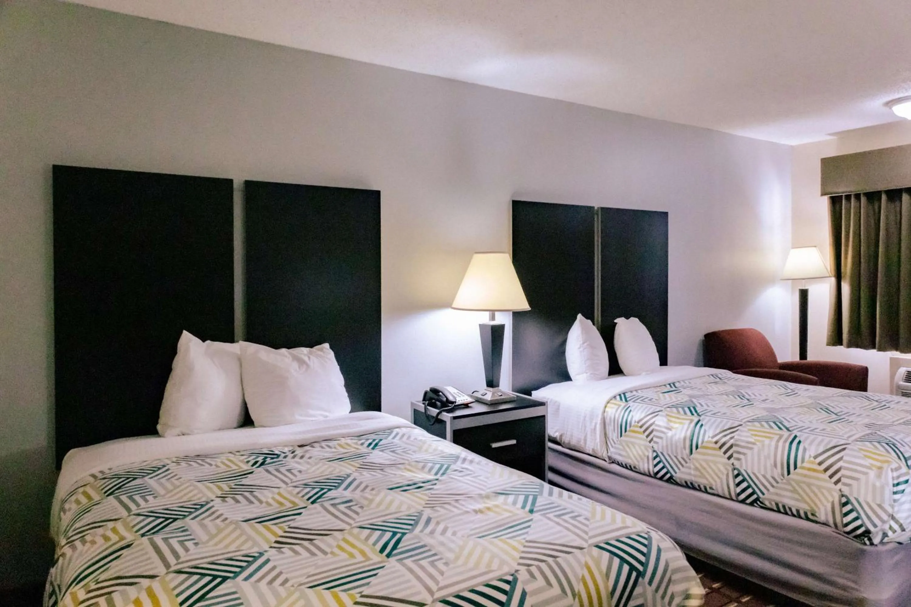 Bedroom, Bed in Motel 6 Nacogdoches, TX