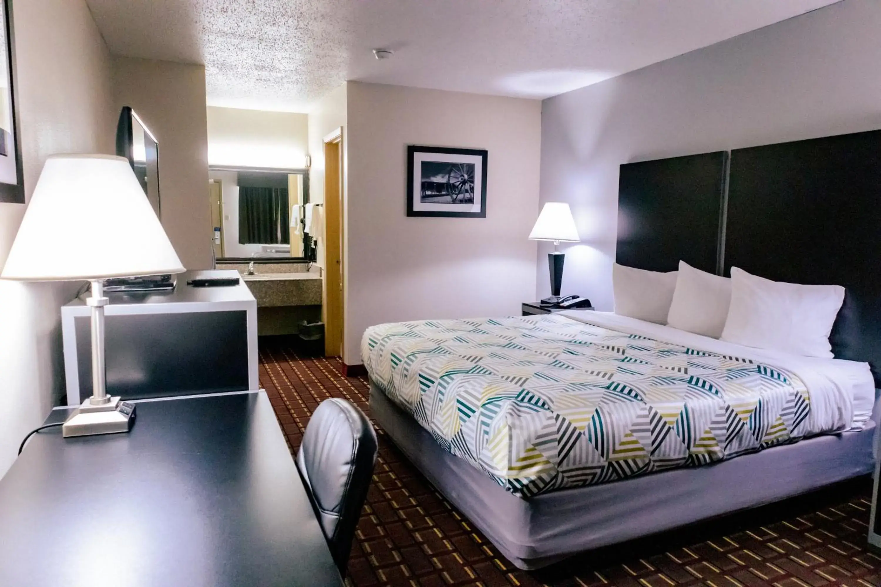 Bedroom, Bed in Motel 6 Nacogdoches, TX Bedroom, Bed in Motel 6 Nacogdoches, TX