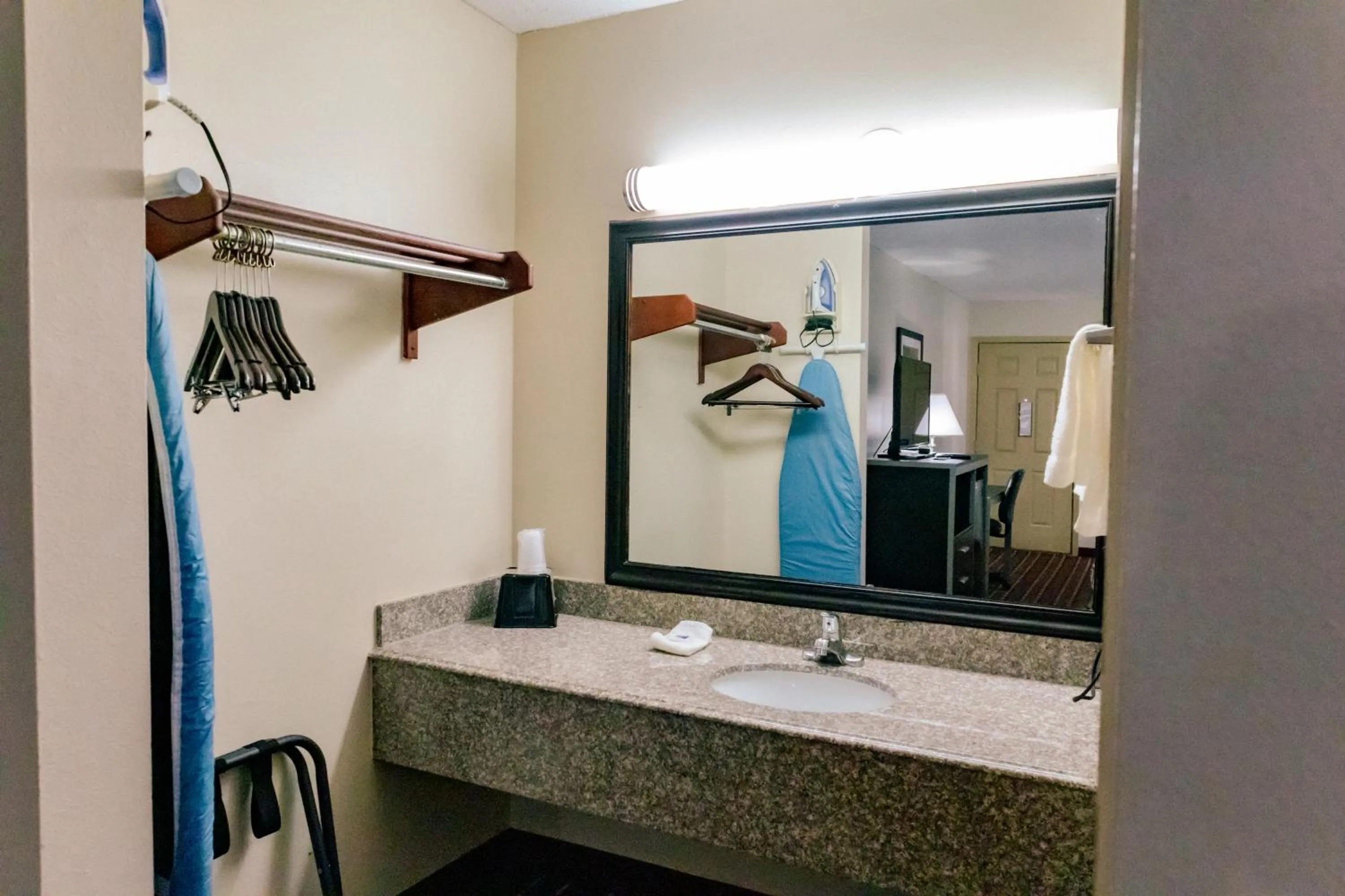 Bathroom in Motel 6 Nacogdoches, TX