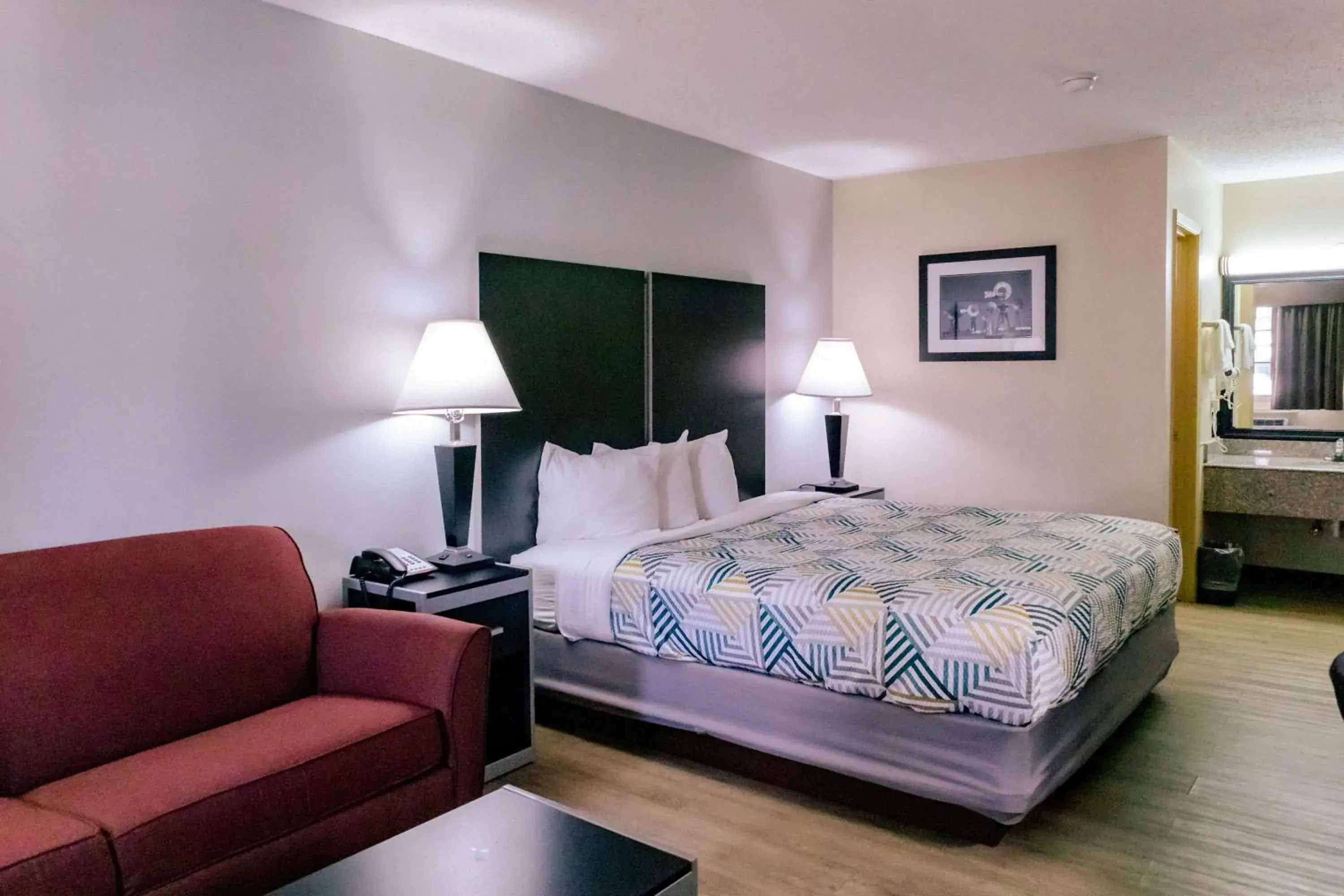 Bedroom, Bed in Motel 6 Nacogdoches, TX Bedroom, Bed in Motel 6 Nacogdoches, TX