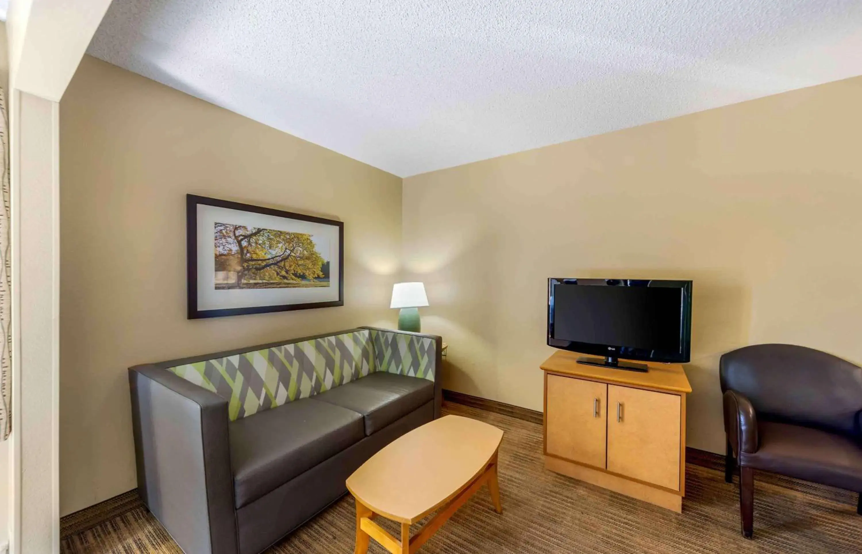 Bedroom in Extended Stay America Suites - Oklahoma City - Northwest Bedroom in Extended Stay America Suites - Oklahoma City - Northwest