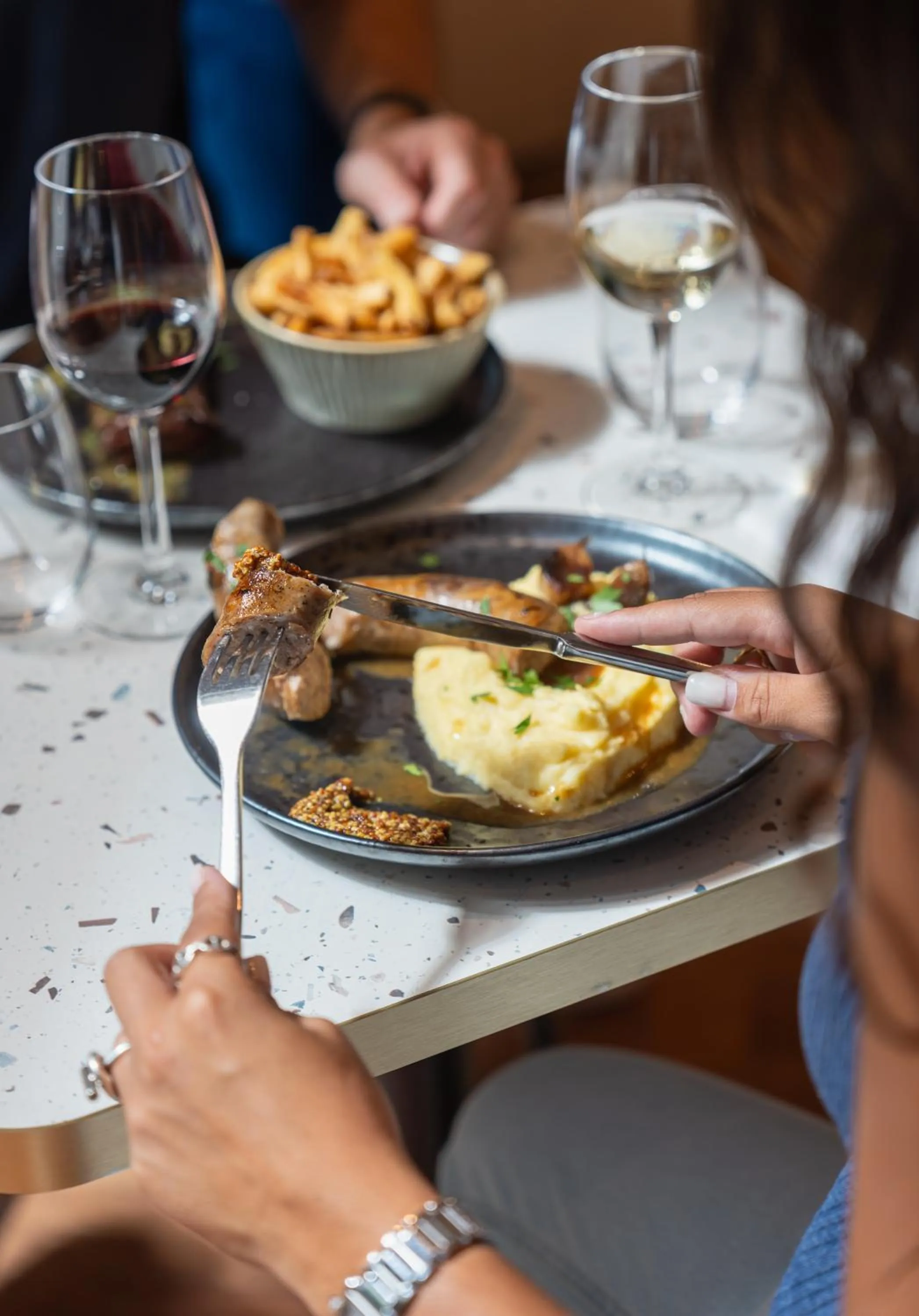 Restaurant/places to eat in Mercure Paris Gare Montparnasse TGV