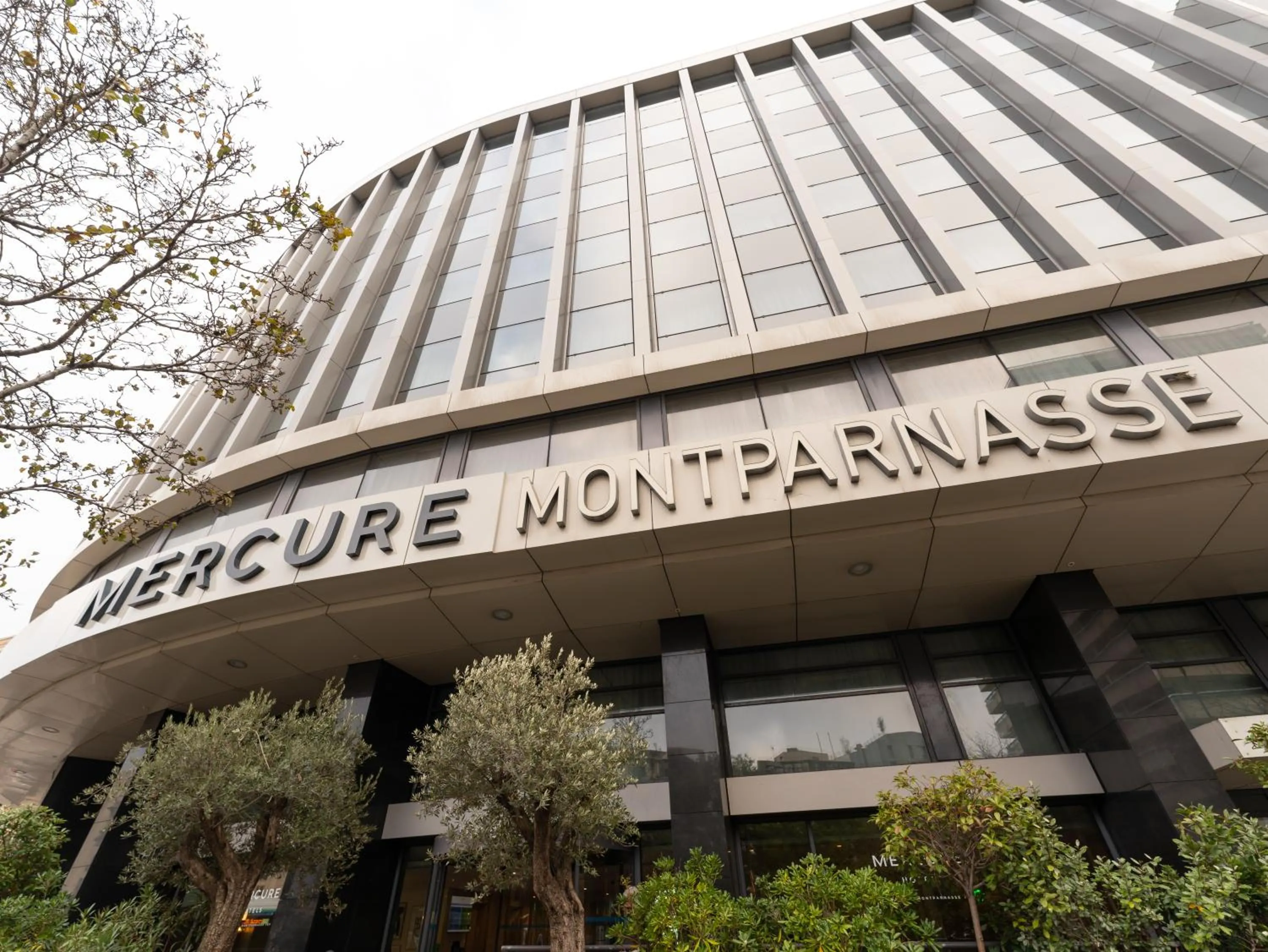 Property building in Mercure Paris Gare Montparnasse TGV