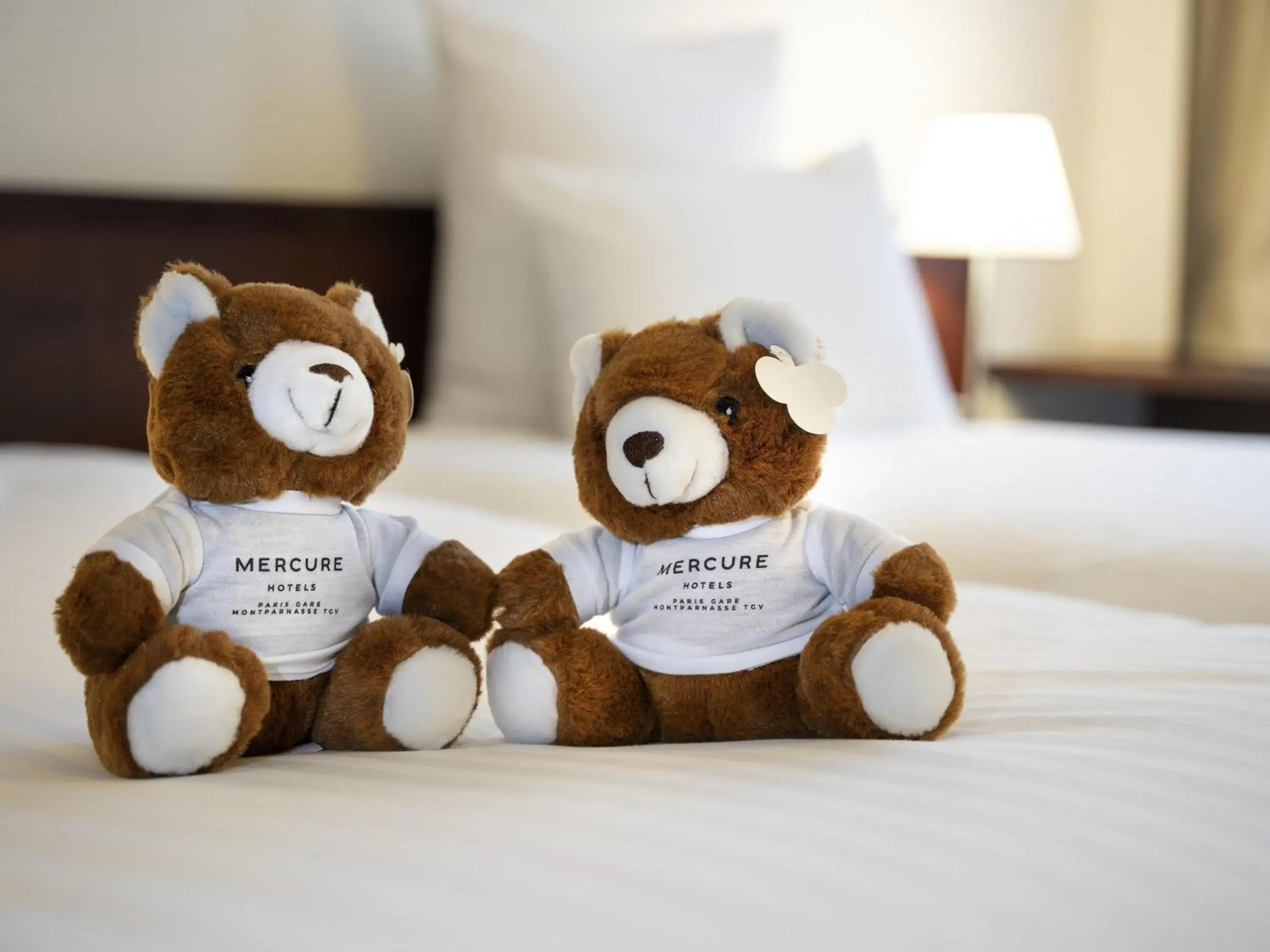 Bedroom, Bed in Mercure Paris Gare Montparnasse TGV Bedroom, Bed in Mercure Paris Gare Montparnasse TGV