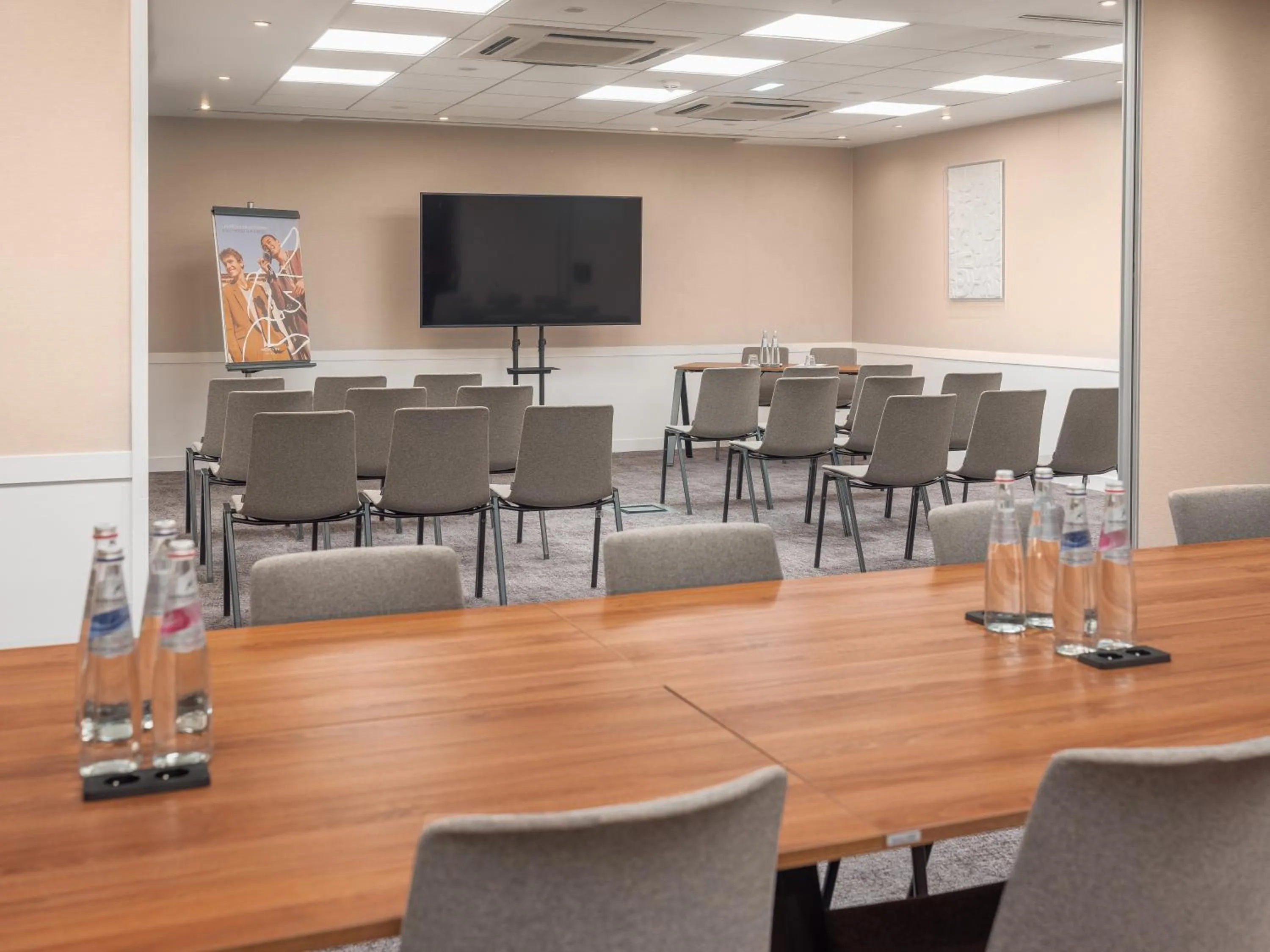 Meeting/conference room in Mercure Paris Gare Montparnasse TGV