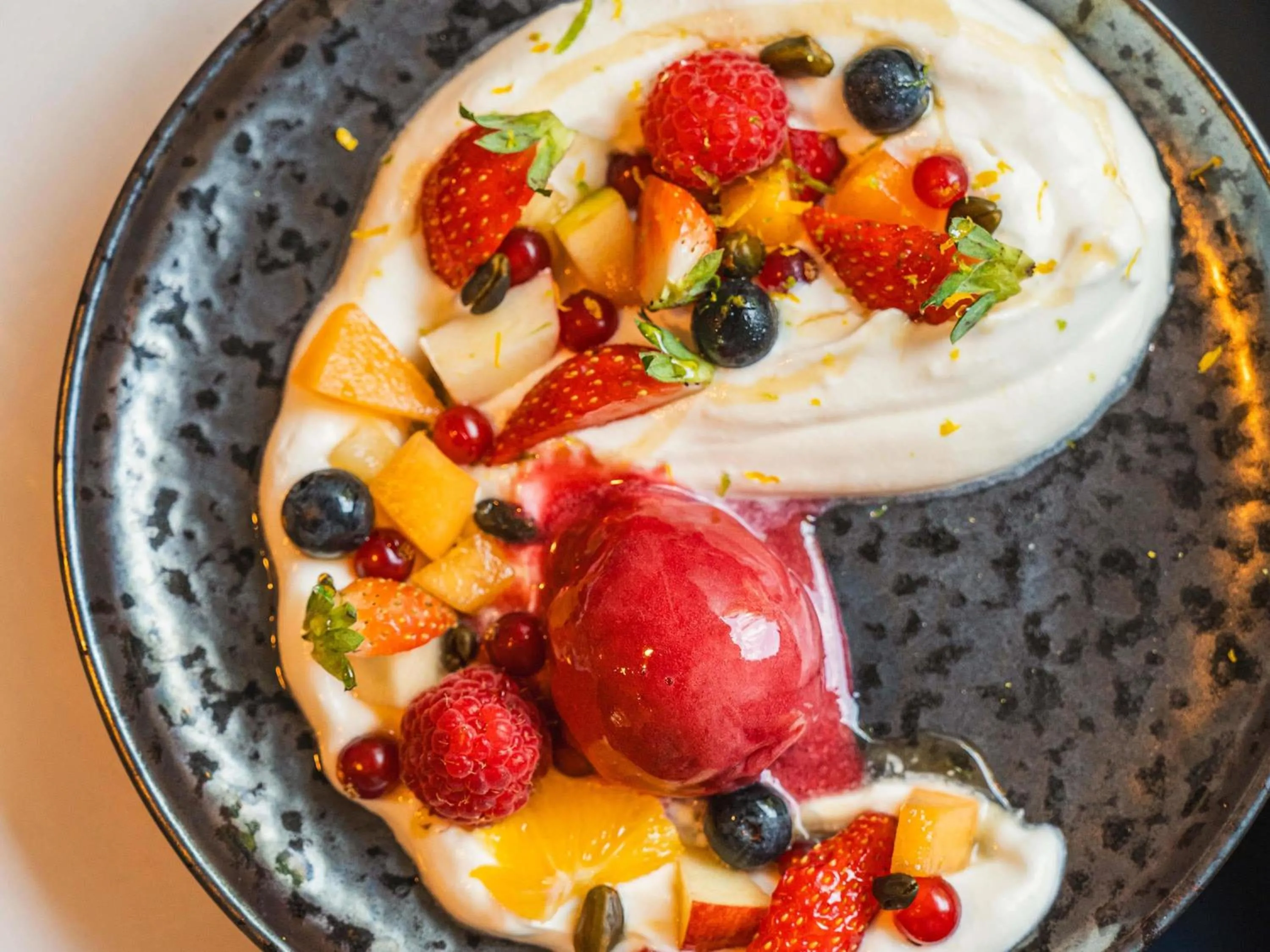 Restaurant/places to eat in Mercure Paris Gare Montparnasse TGV